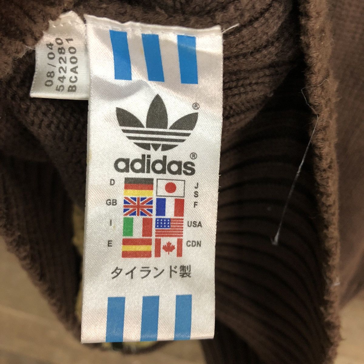 Adidas × Vintage Adidas Gold vintage logo sweater #5906 Size US S / EU 44-46 / 1 - 14 Thumbnail