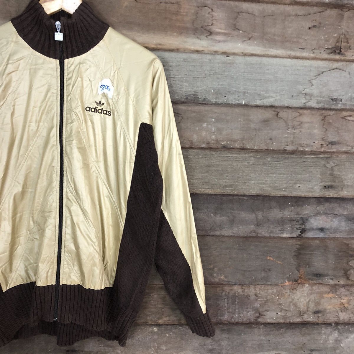 Adidas × Vintage Adidas Gold vintage logo sweater #5906 Size US S / EU 44-46 / 1 - 5 Thumbnail