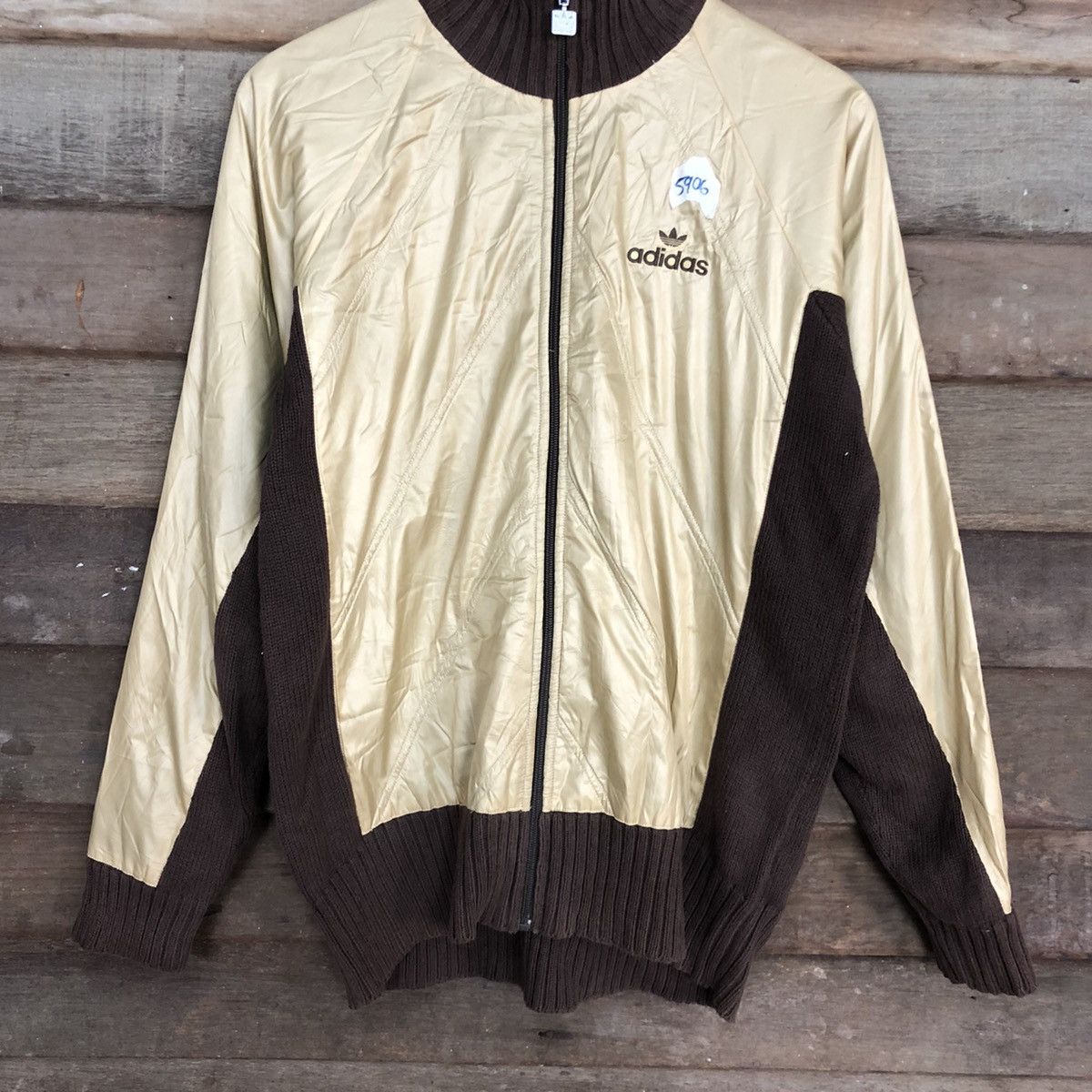 Adidas × Vintage Adidas Gold vintage logo sweater #5906 Size US S / EU 44-46 / 1 - 8 Thumbnail