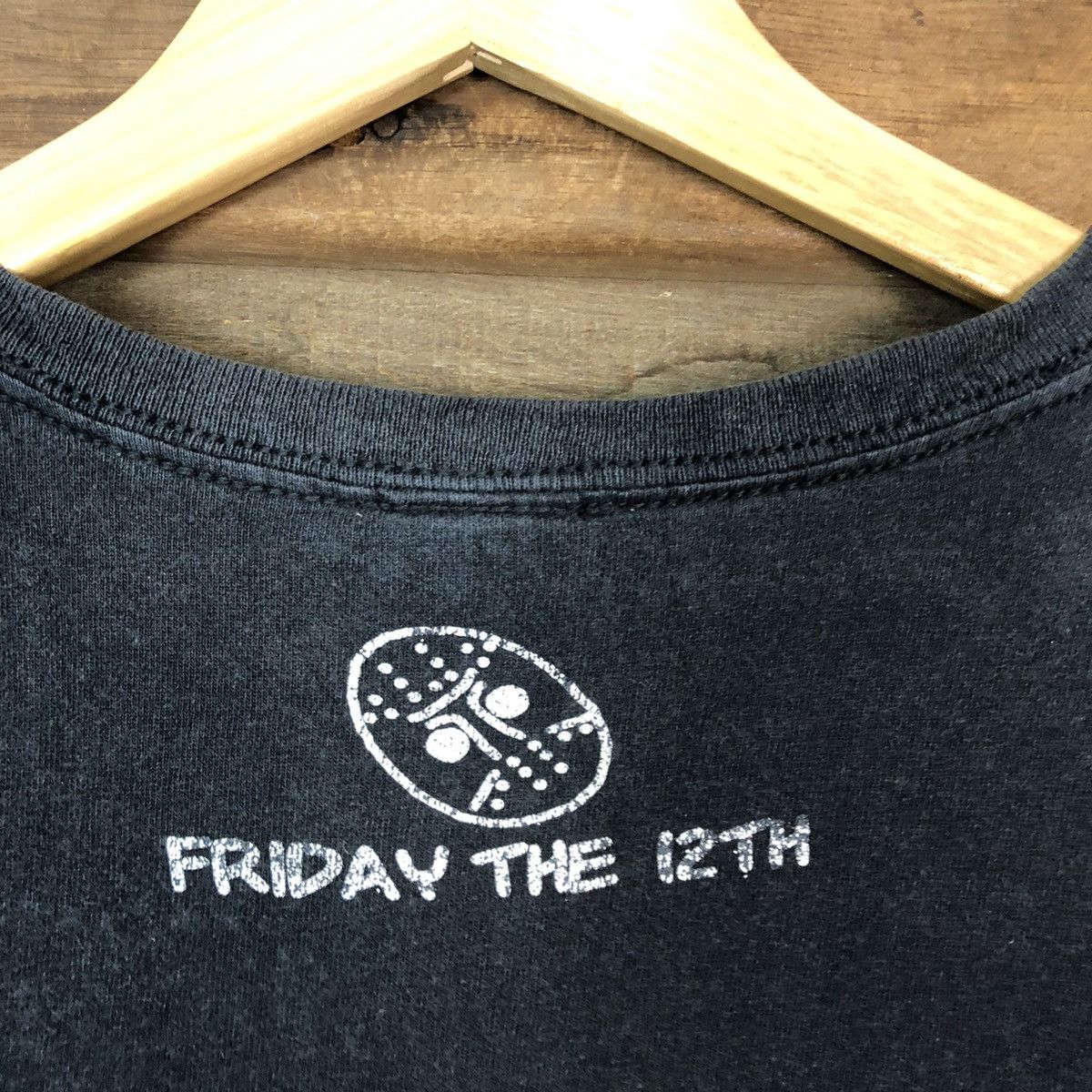 Expert Horror × Vintage Friday The 12th Black Short Sleeve Shirt #5896 Size US S / EU 44-46 / 1 - 14 Thumbnail