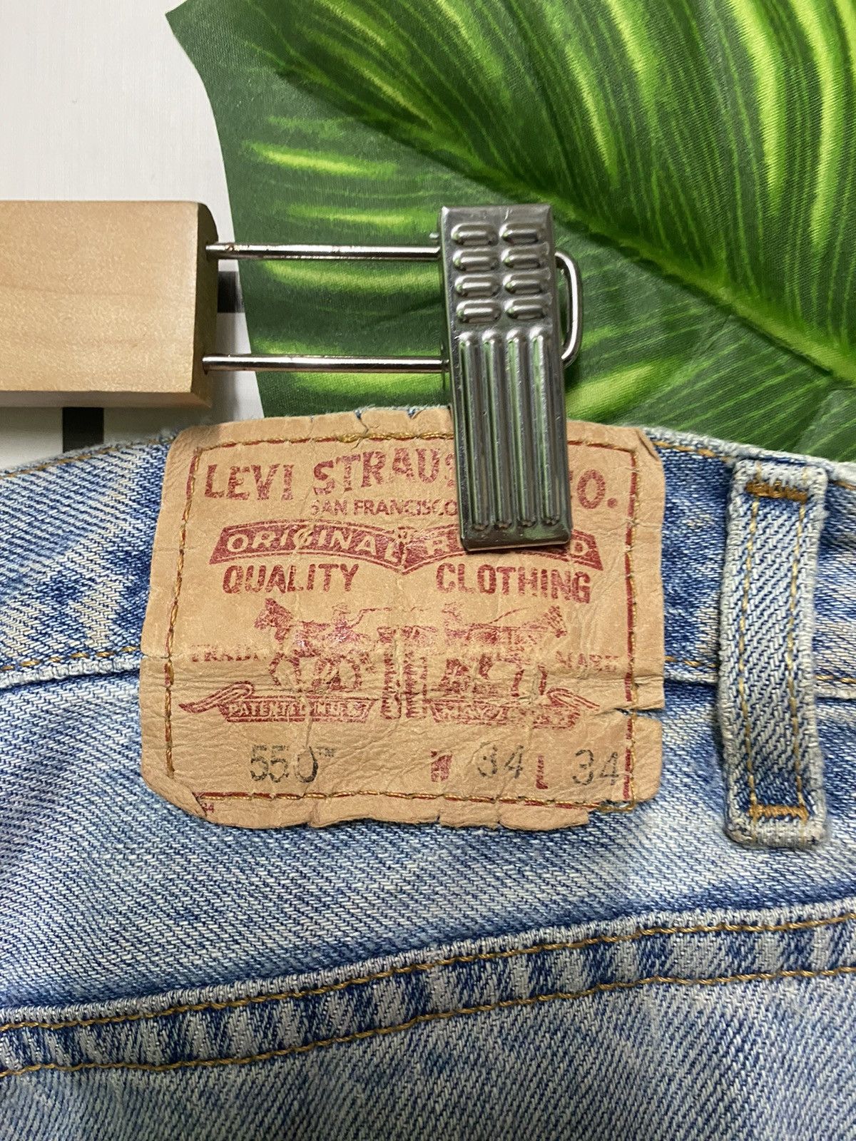 Levi's × Levi's Vintage Clothing × Vintage Vintage Levis 550 Light Wash Dirty Relaxed Fit Jeans-L24 Size US 34 / EU 50 - 9 Thumbnail