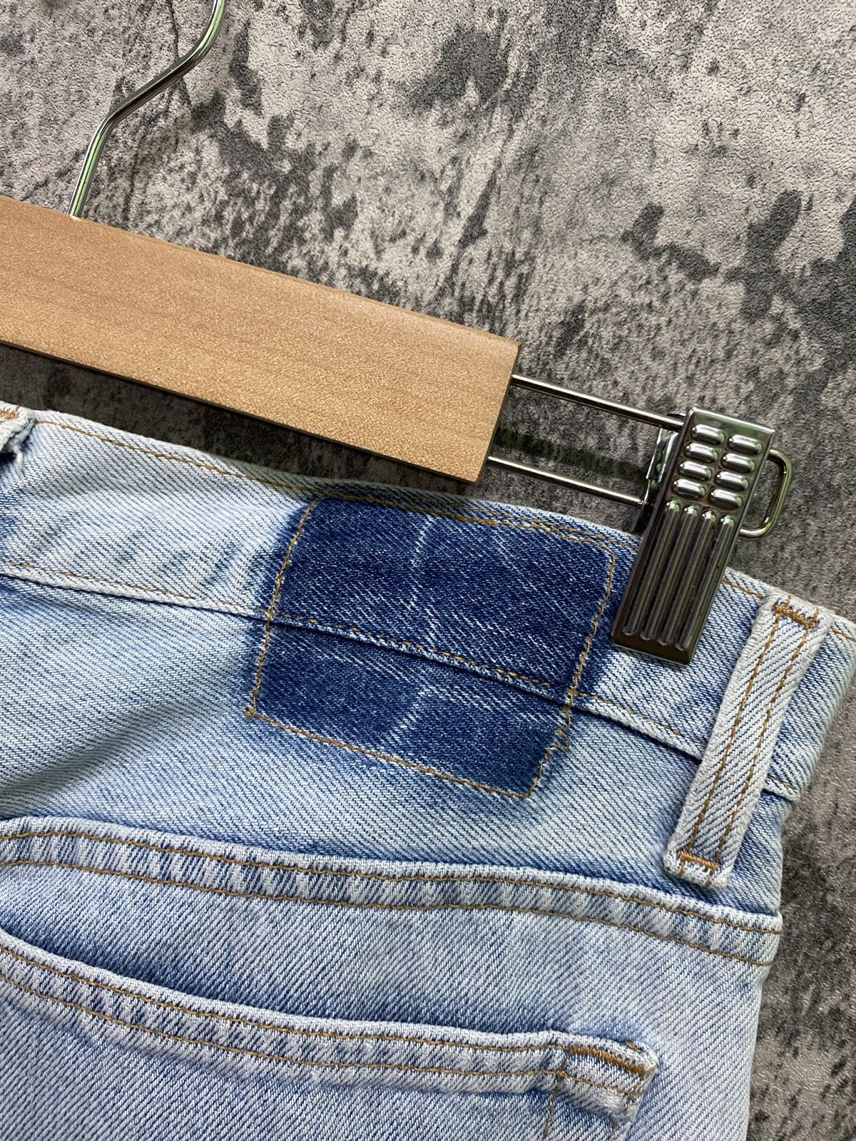 Levi's × Vintage Vintage LEVIS 501 Light Wash Distressed Denim -L65 Size US 28 / EU 44 - 20 Thumbnail