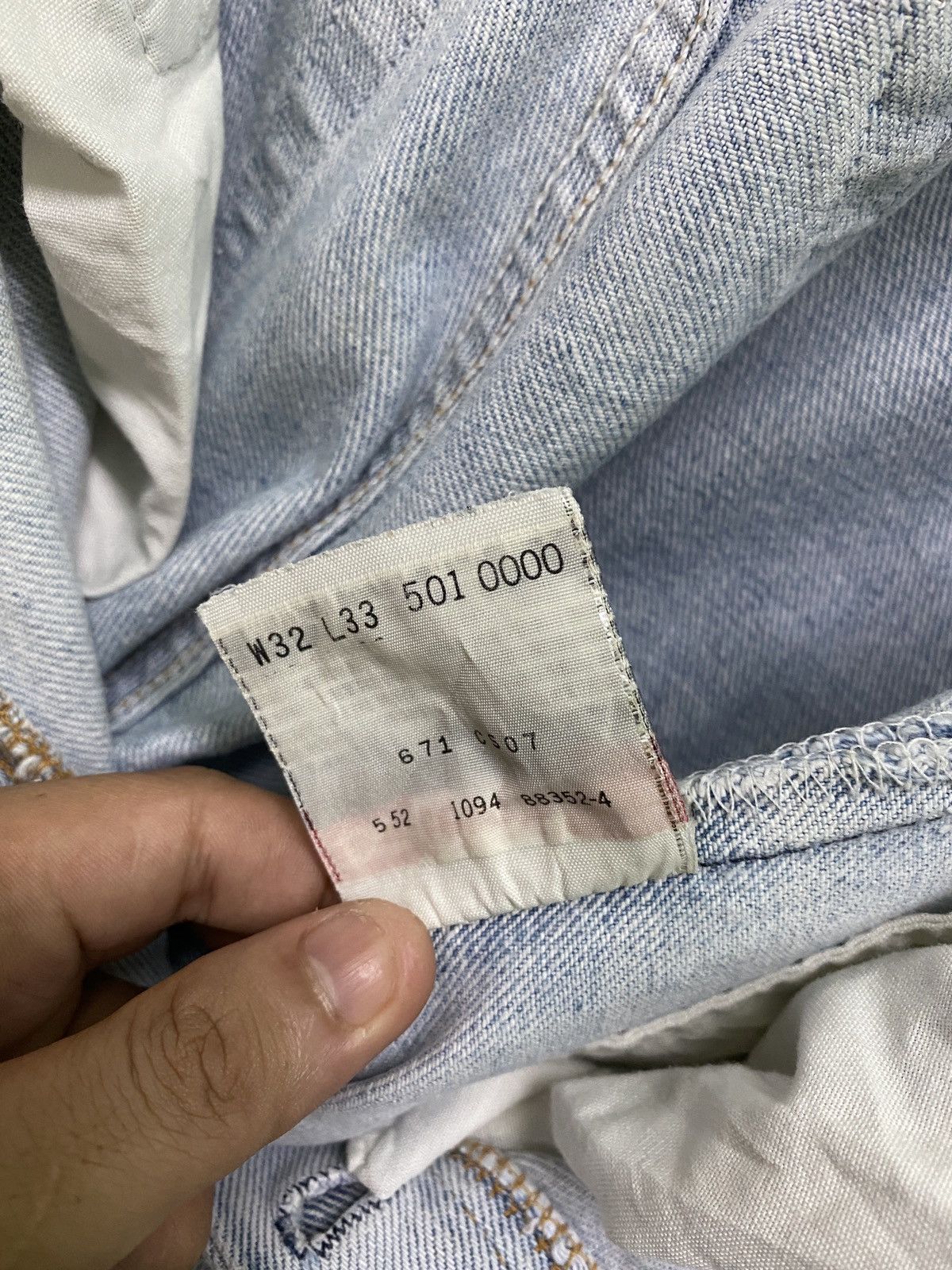Levi's × Vintage Vintage LEVIS 501 Light Wash Distressed Denim -L65 Size US 28 / EU 44 - 24 Thumbnail