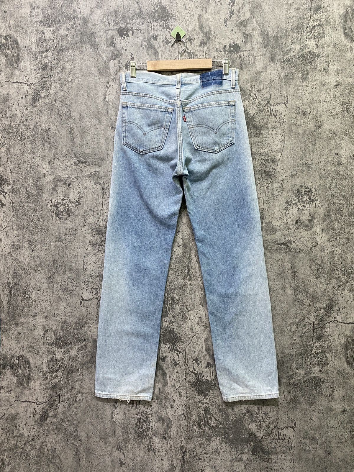 Levi's × Vintage Vintage LEVIS 501 Light Wash Distressed Denim -L65 Size US 28 / EU 44 - 2 Thumbnail