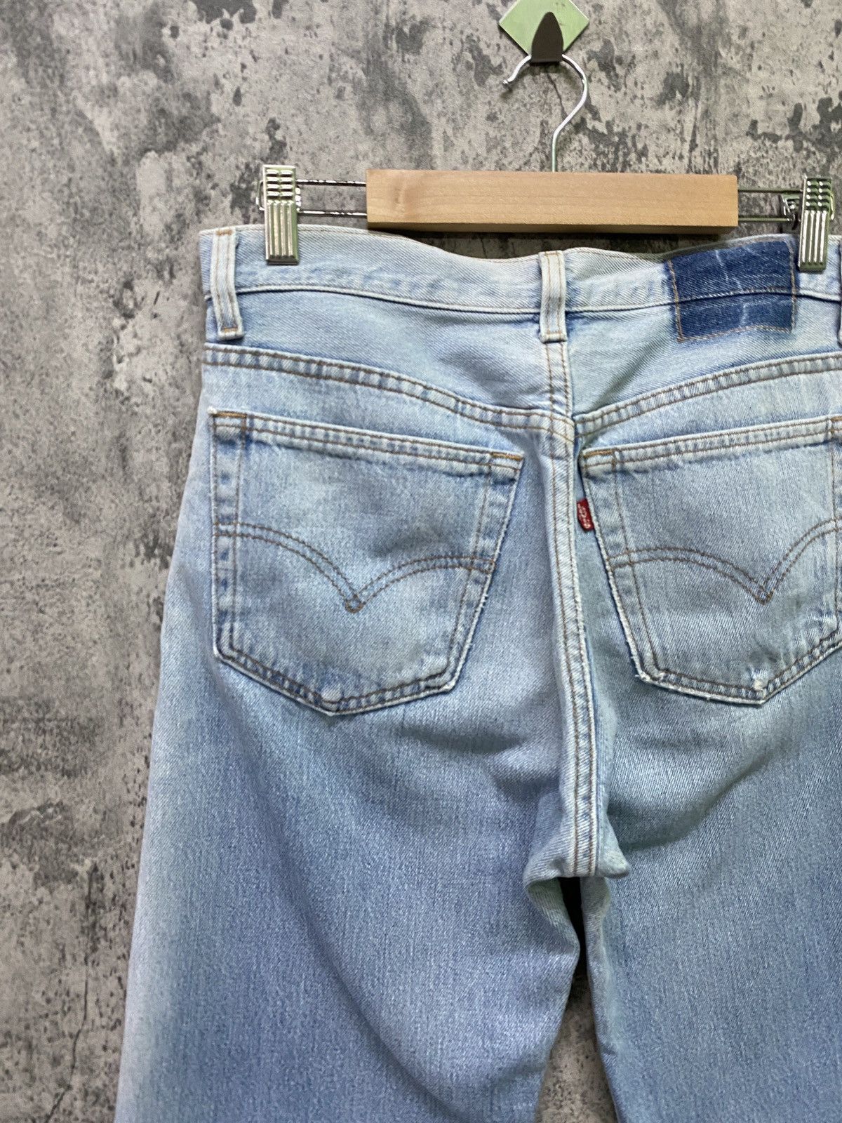 Levi's × Vintage Vintage LEVIS 501 Light Wash Distressed Denim -L65 Size US 28 / EU 44 - 15 Thumbnail