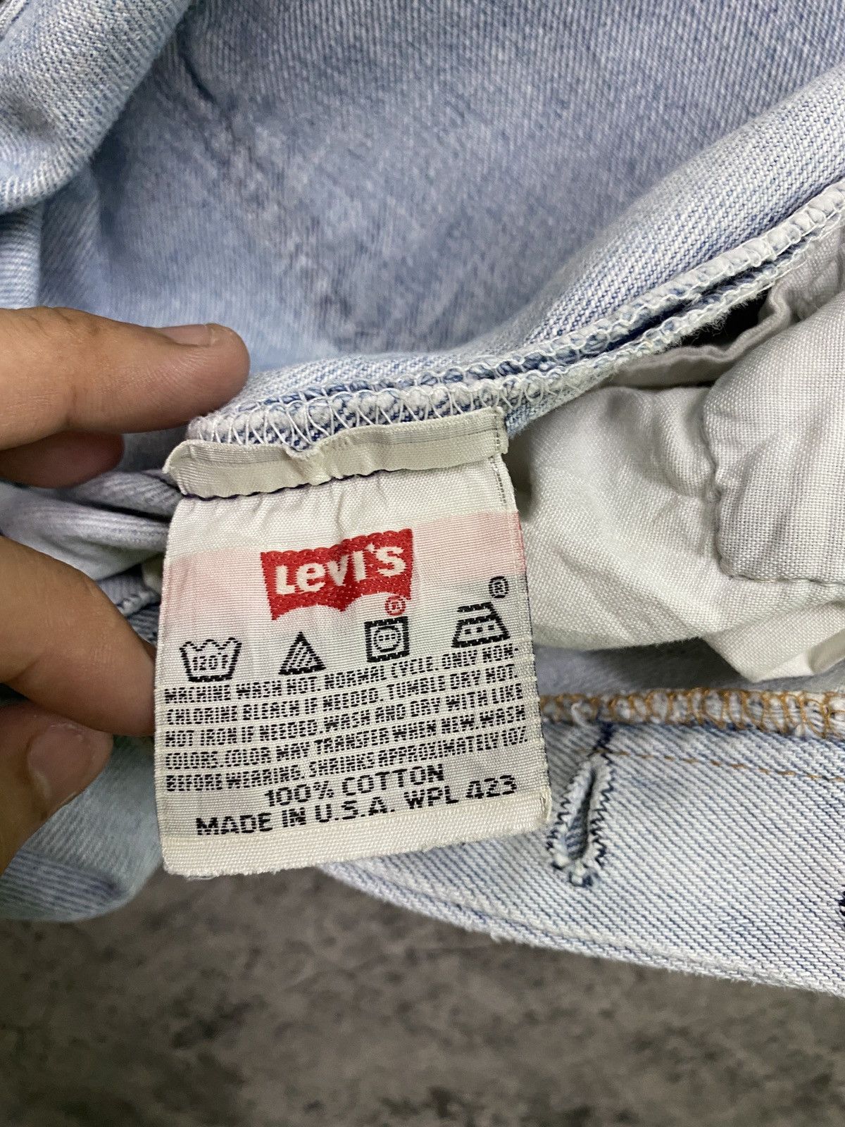 Levi's × Vintage Vintage LEVIS 501 Light Wash Distressed Denim -L65 Size US 28 / EU 44 - 23 Thumbnail