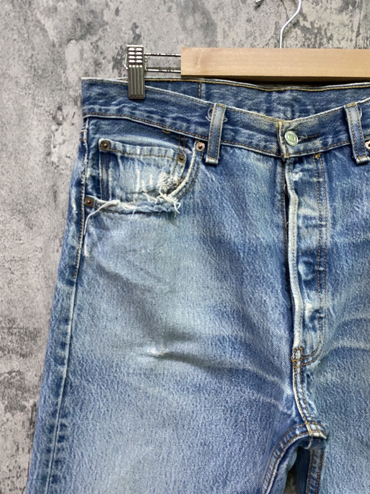 Levi's Vintage LEVIS 501 Stone Wash Distressed Denim - L 73 Size US 32 / EU 48 - 4 Thumbnail