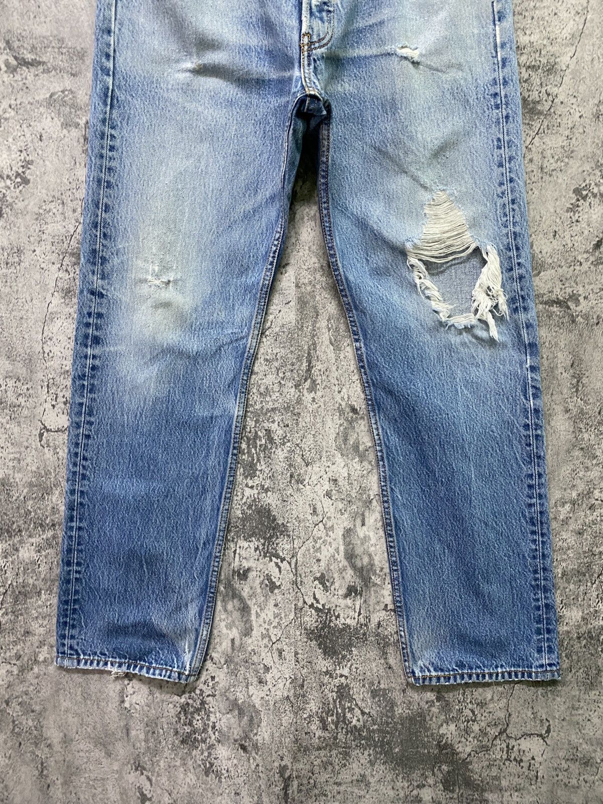 Levi's Vintage LEVIS 501 Stone Wash Distressed Denim - L 73 Size US 32 / EU 48 - 10 Thumbnail