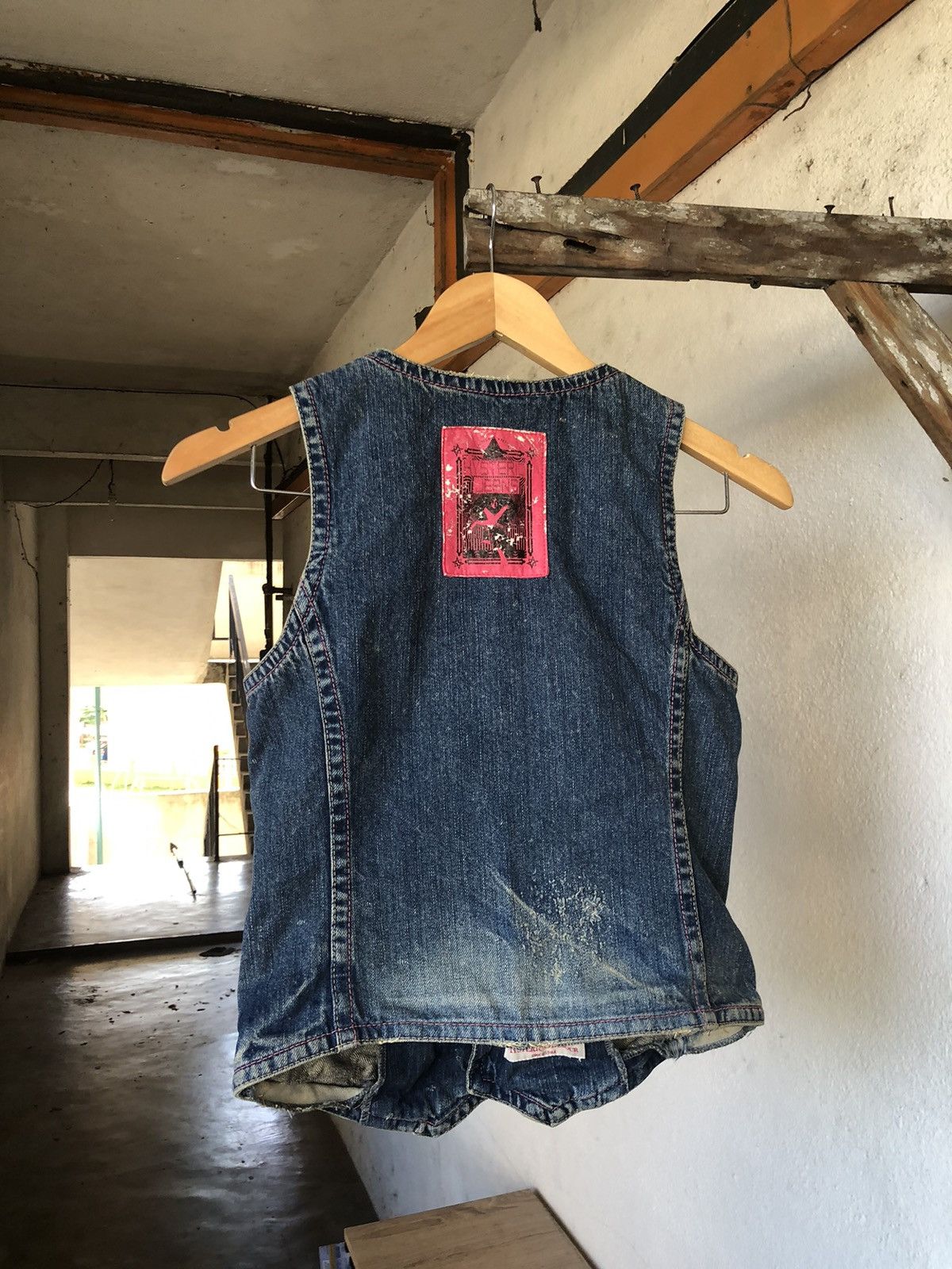 Hysteric Glamour Vintage Hysteric Glamour Distressed Denim Vest Jacket Size XXS / US 00 / IT 34 - 16 Thumbnail