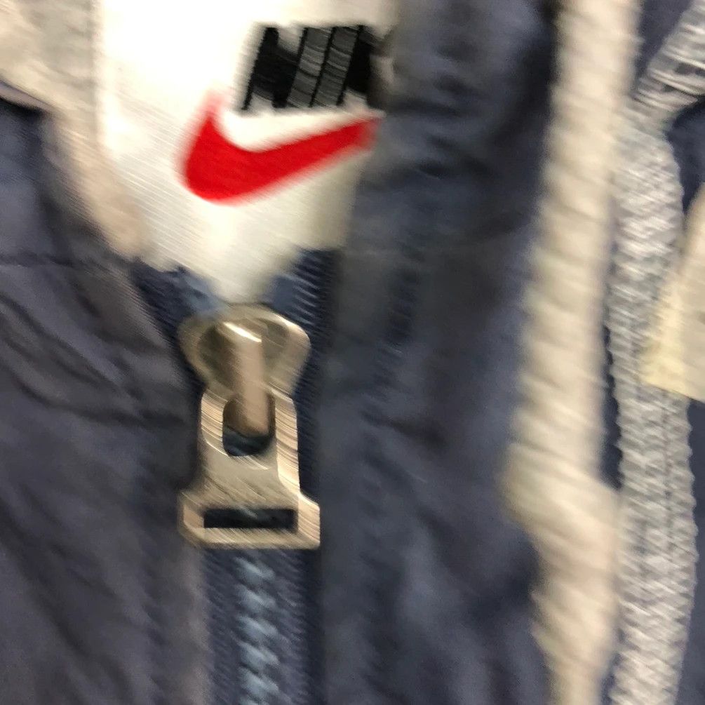 Vintage Nike faded Blue Light Jacket hoodie vintage #3182 Size US XL / EU 56 / 4 - 5 Thumbnail
