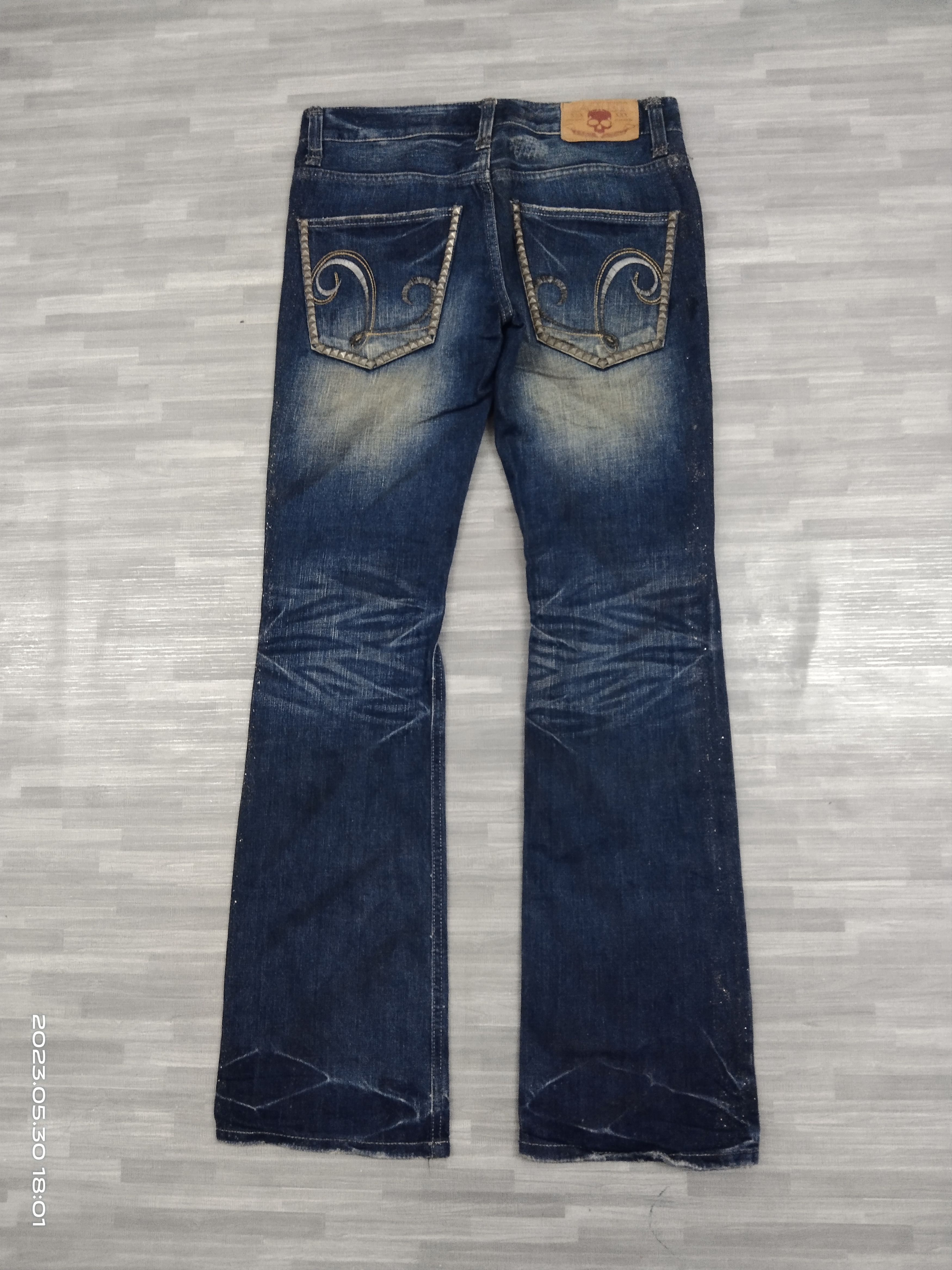 Japanese Brand FLARE RUSTY LAGUST STUDDED DENIM PANTS Size US 30 / EU 46 - 3 Thumbnail