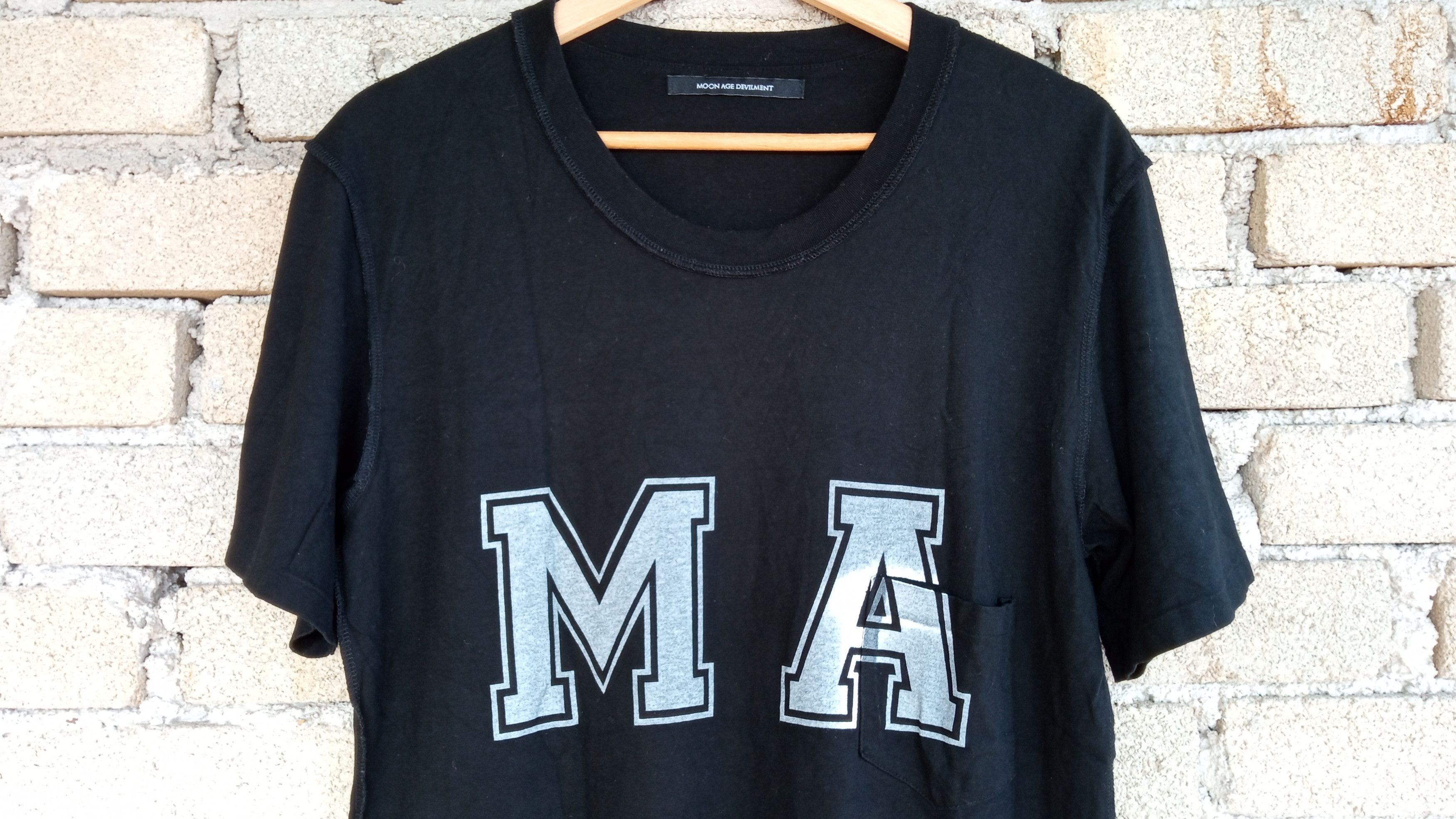 Japanese Brand × Vintage 🔥🔥MAD Moon Age Devilment Spellout T-Shirt Size US S / EU 44-46 / 1 - 7 Thumbnail
