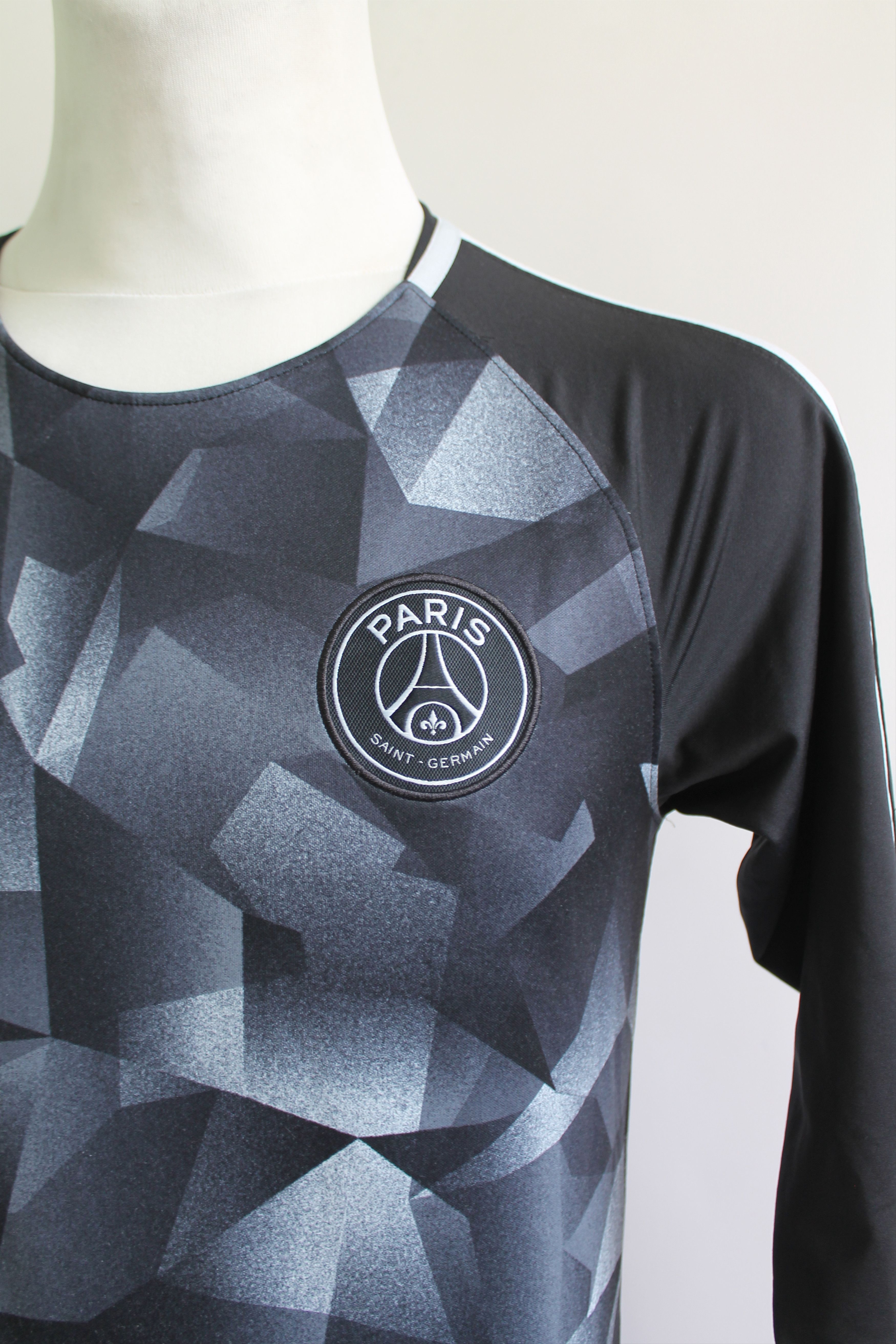 Nike 2017 2018 Nike PSG Paris Saint Germain Long Sleeve Training Size US S / EU 44-46 / 1 - 3 Thumbnail