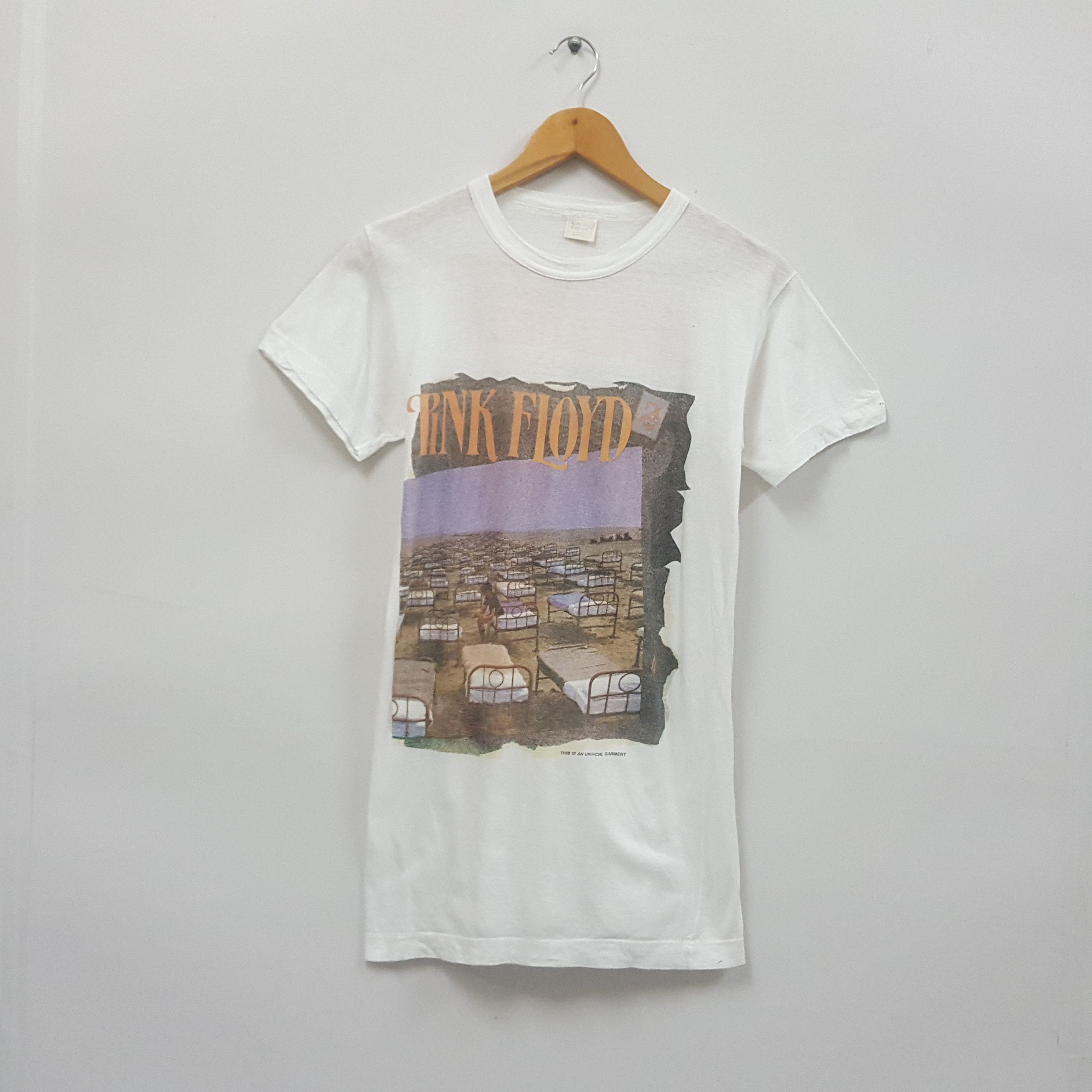 Band Tees × Vintage Vintage 80's PINK FLOYD English rock band tour 88 t-shirt Size US S / EU 44-46 / 1 - 1 Thumbnail