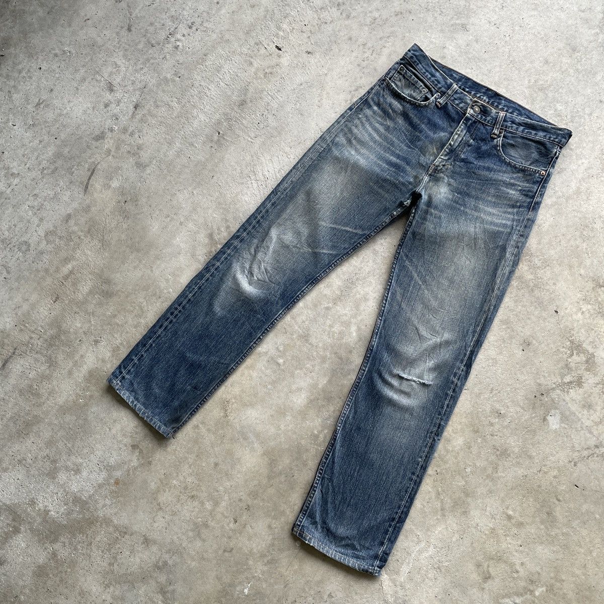 Levi's × Levi's Vintage Clothing × Vintage Vintage Levi’s Jeans Distressed W32x31 Levi’s Denim Pants Size US 32 / EU 48 - 2 Thumbnail