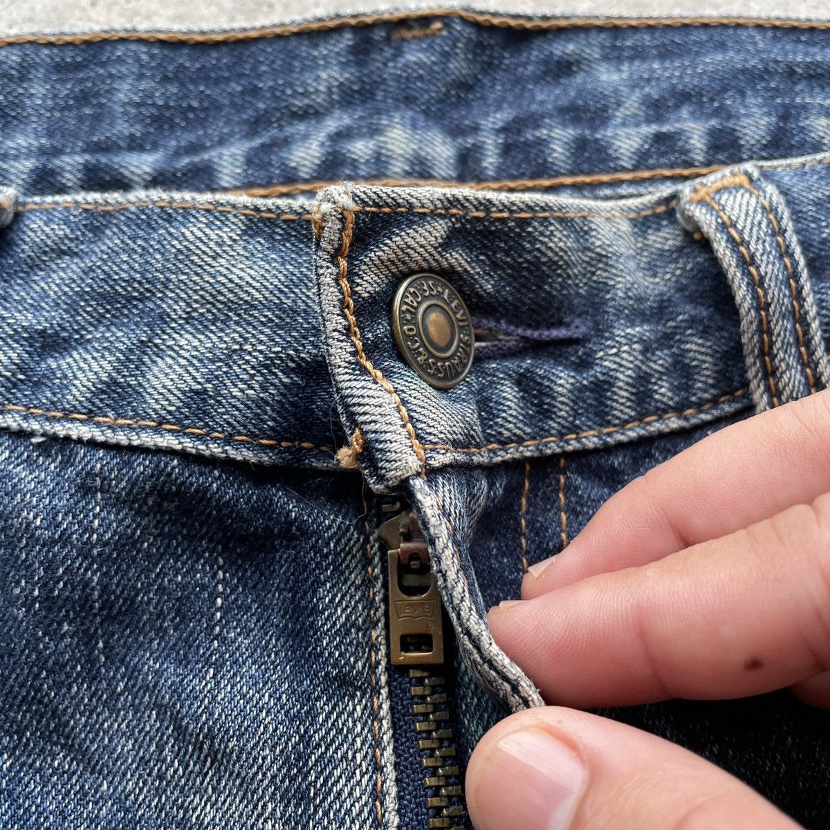 Levi's × Levi's Vintage Clothing × Vintage Vintage Levi’s Jeans Distressed W32x31 Levi’s Denim Pants Size US 32 / EU 48 - 6 Thumbnail