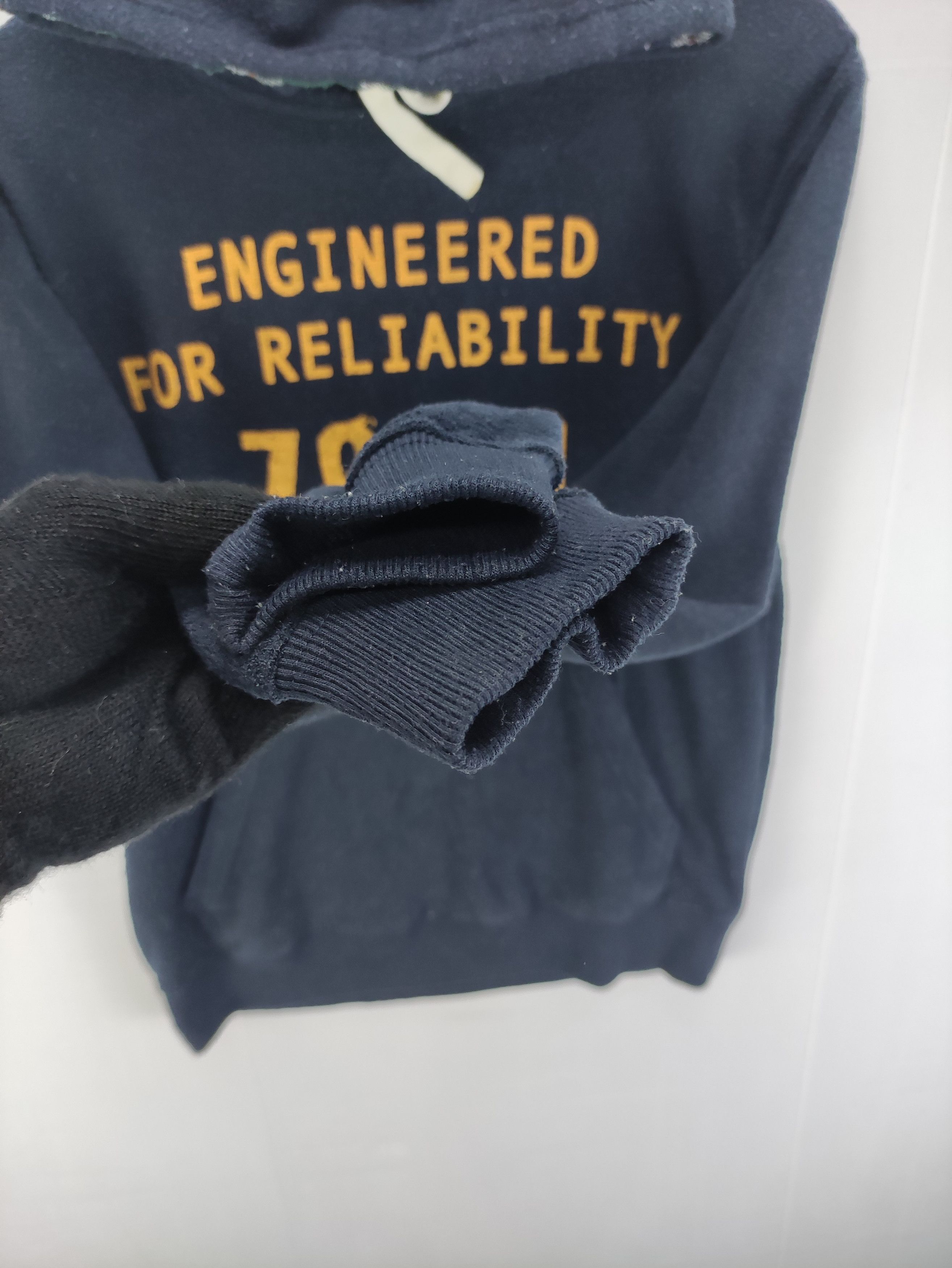 Japanese Brand Vintage Sweater Pullover Hoodie Engineered for Reliability Size US S / EU 44-46 / 1 - 2 Thumbnail