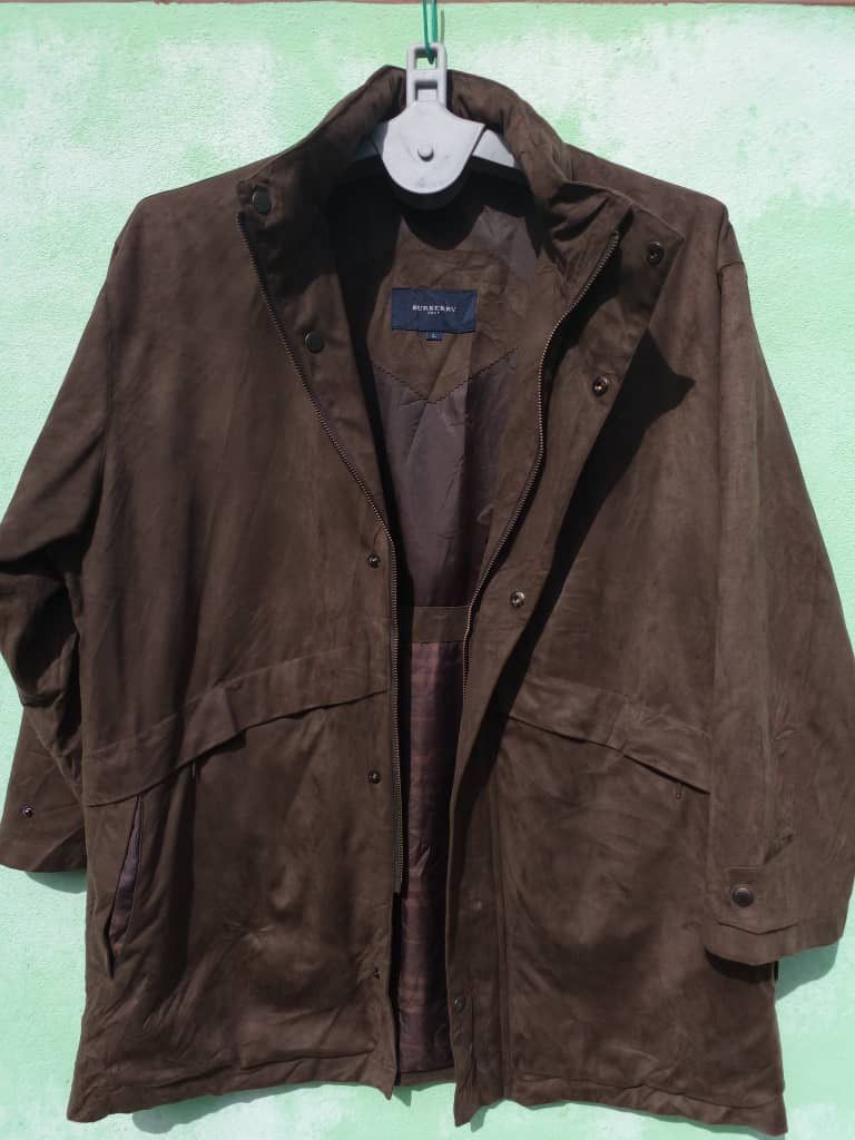 JACKET BURBERRY x ICONIC JACKET LEATHER. (GJ7)