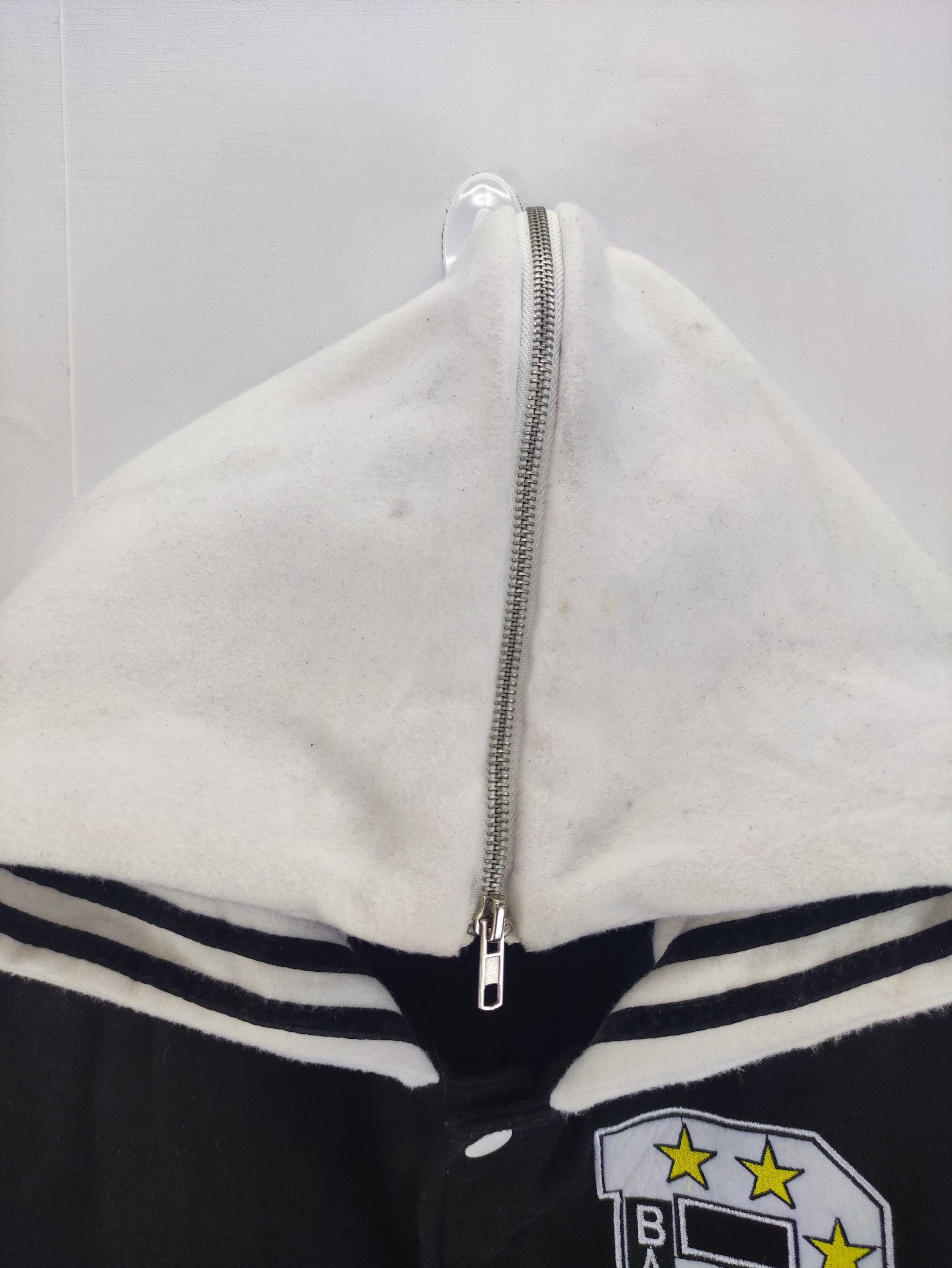 Vintage Vintage Migician Varsity Bulldog Jacket Fleece Snap Button Size US L / EU 52-54 / 3 - 3 Thumbnail