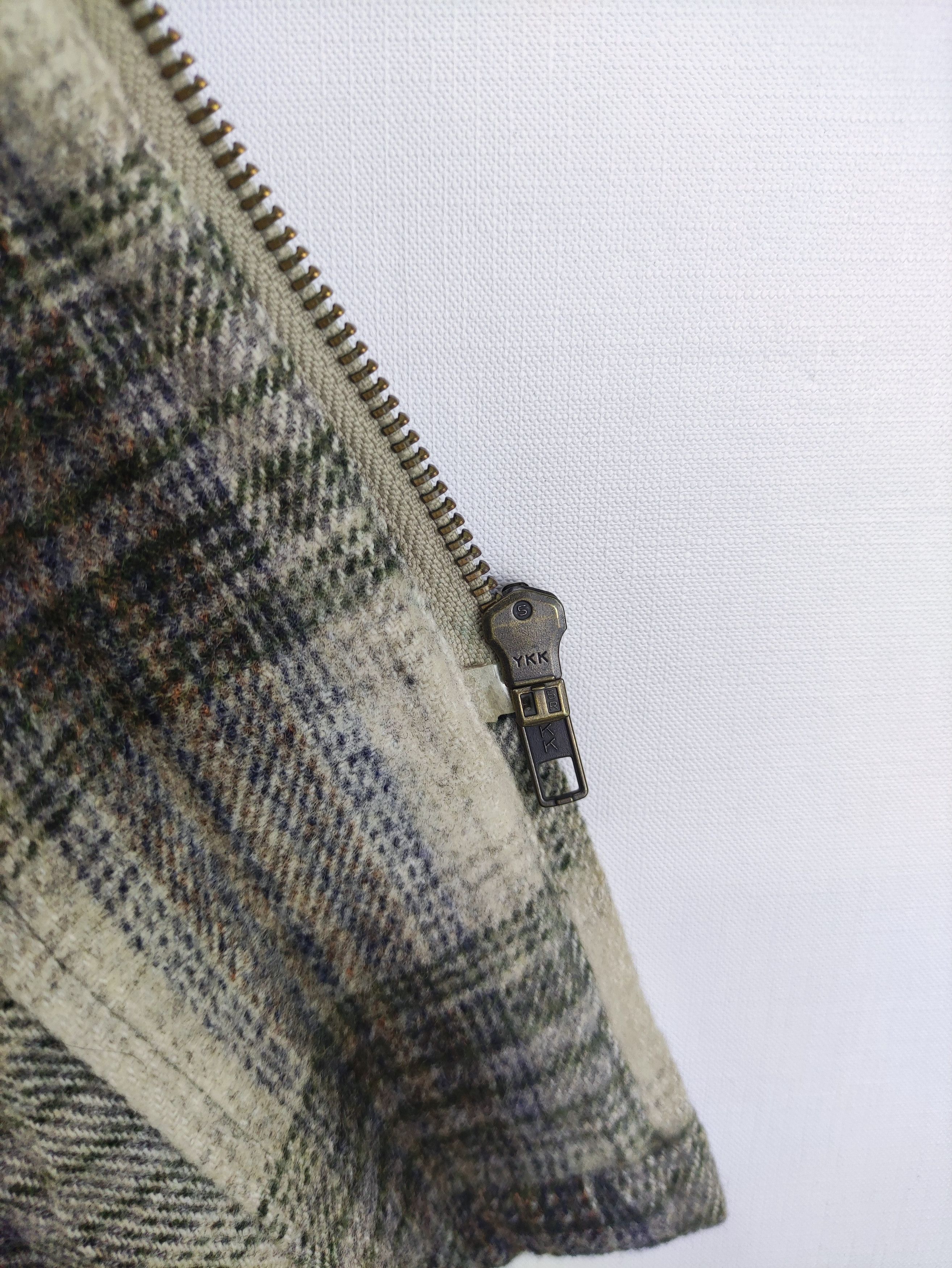 Japanese Brand Vintage 90s Uniqlo Wool Jacket Checkered Zipper Size US L / EU 52-54 / 3 - 5 Thumbnail