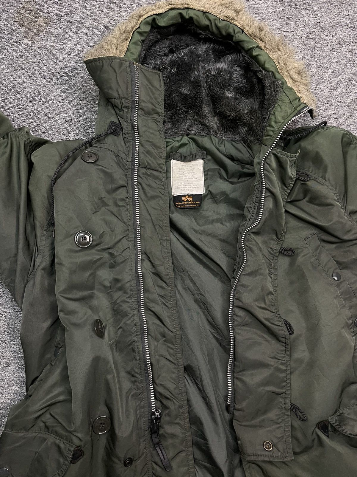Alpha Industries Vintage 80s Alpha Industries Bomber Fur Flight Jacket Size US L / EU 52-54 / 3 - 9 Thumbnail