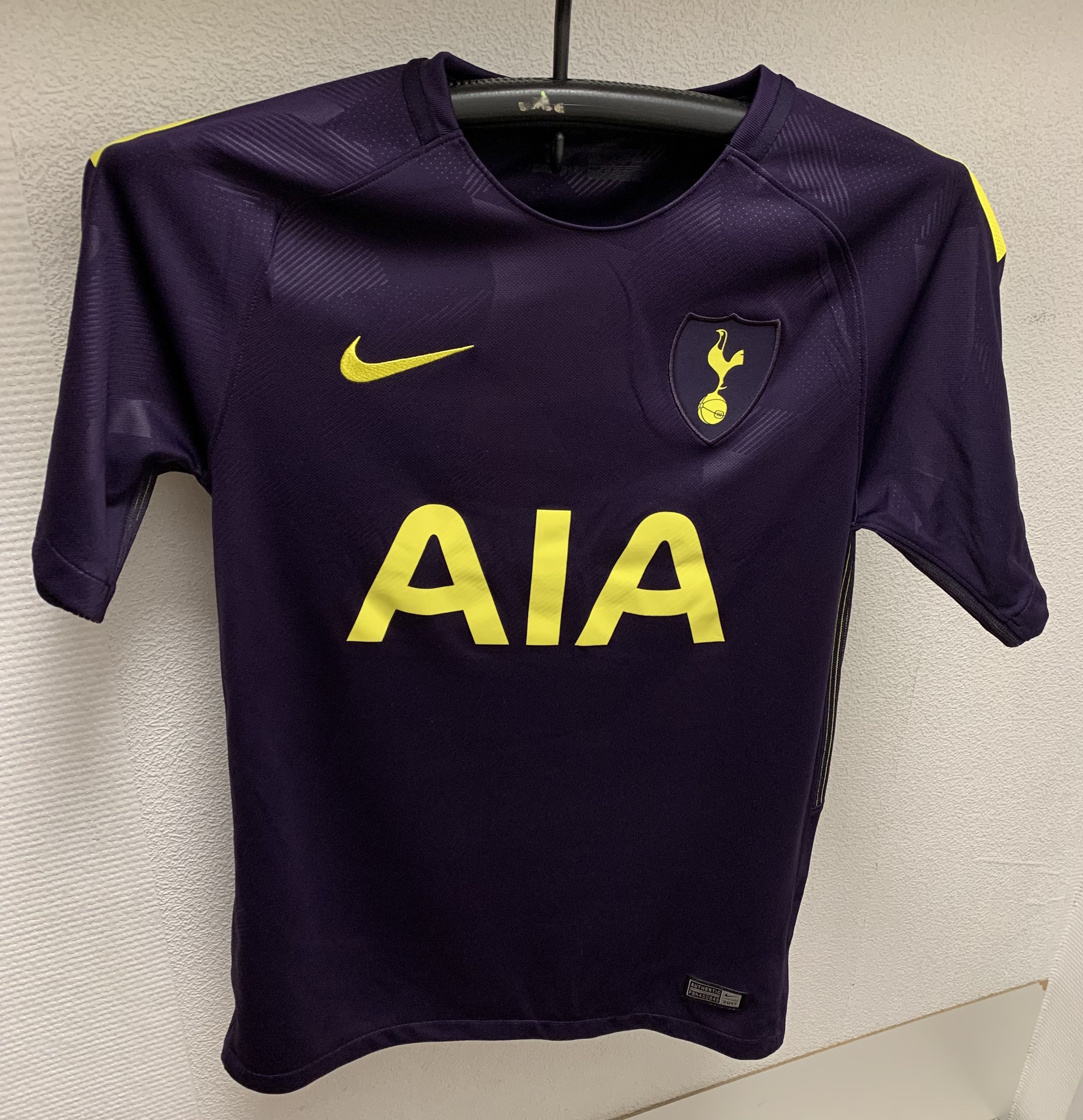 Nike Tottenham Hotspur’s Nike soccer jersey 2017 S Spurs Size US S / EU 44-46 / 1 - 1 Thumbnail