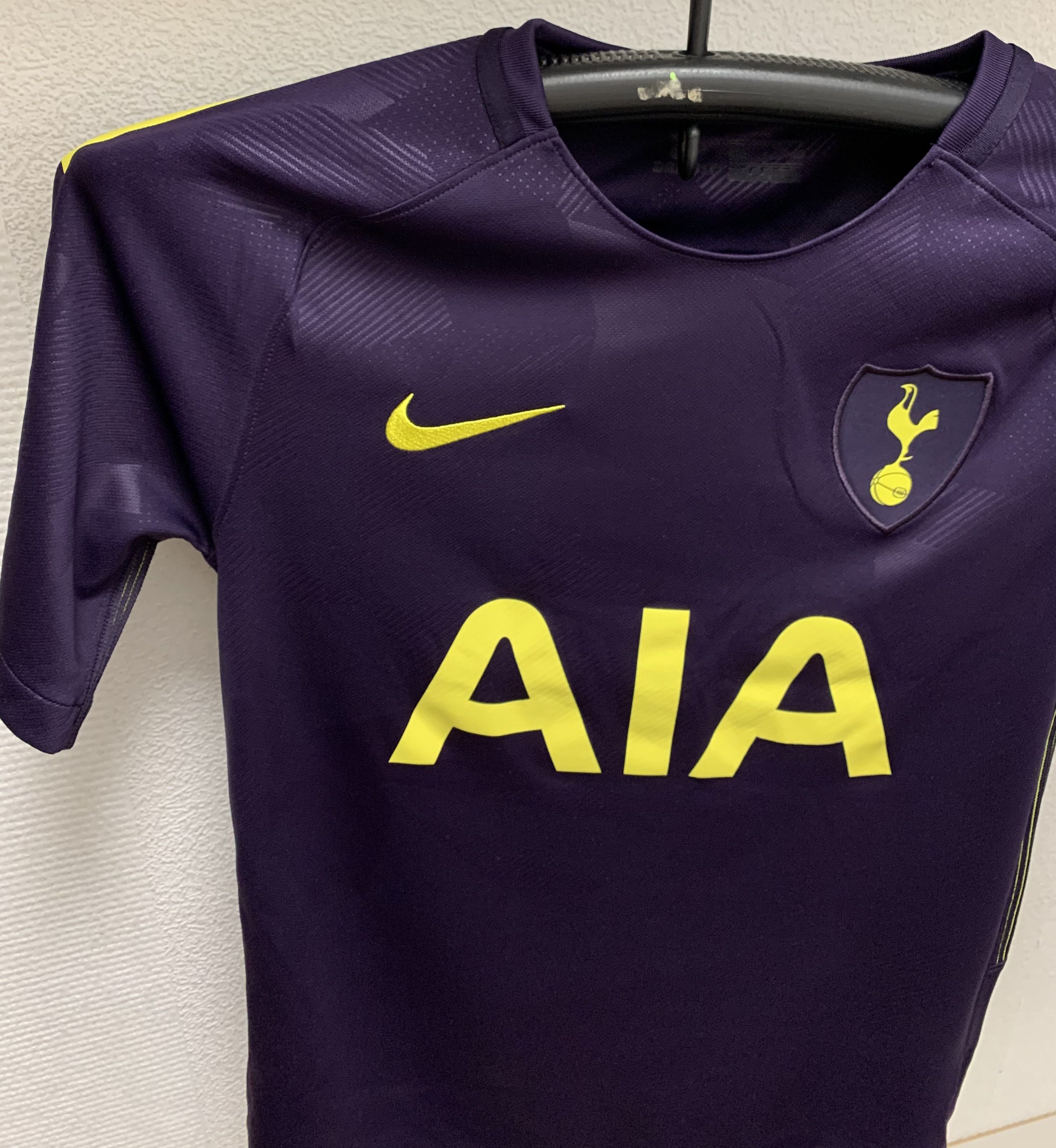 Nike Tottenham Hotspur’s Nike soccer jersey 2017 S Spurs Size US S / EU 44-46 / 1 - 7 Thumbnail