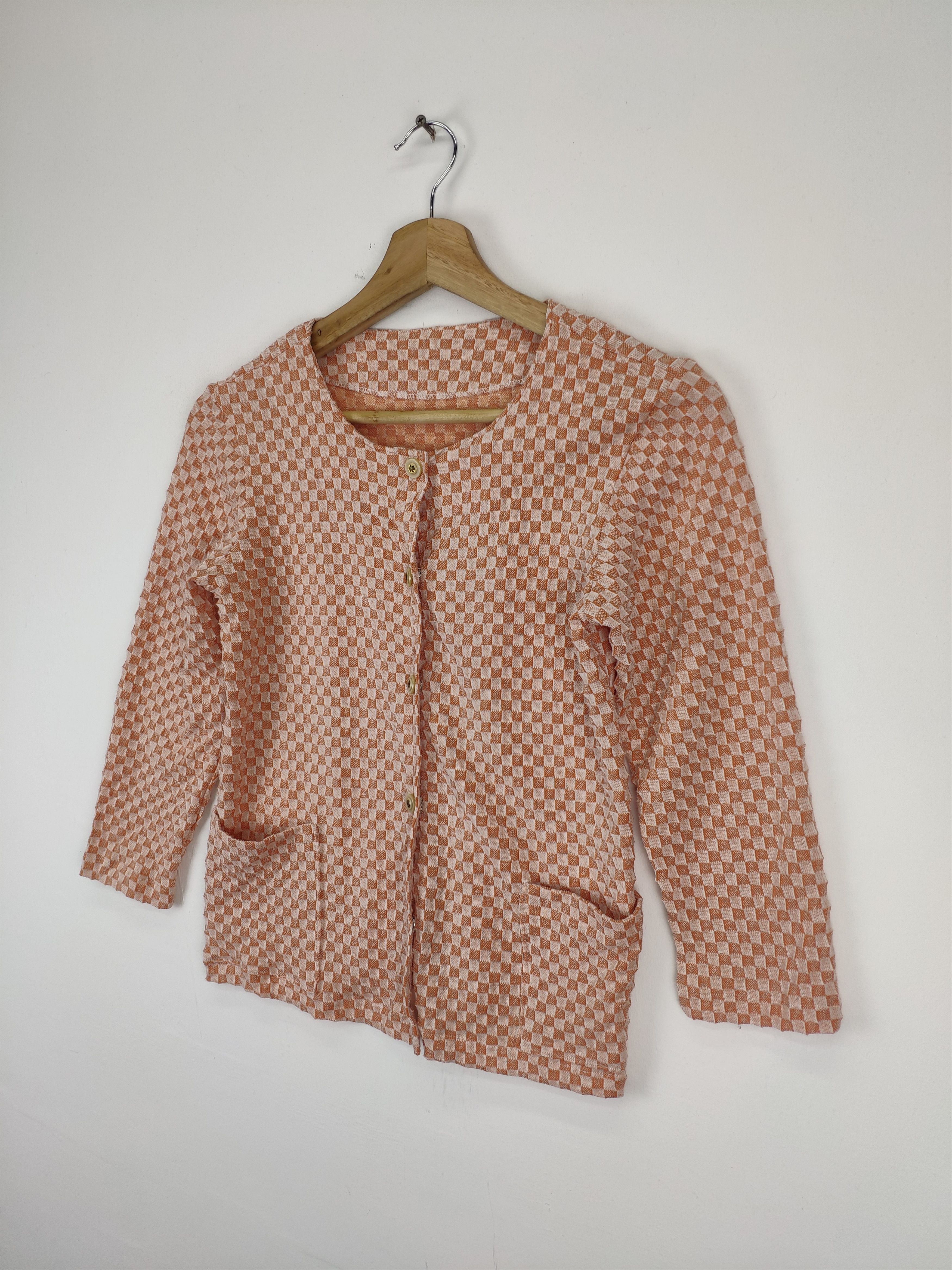 Japanese Brand Vintage Plaid Cardigan Cropped Unbranded Chanel Style Size XS / US 0-2 / IT 36-38 - 2 Thumbnail