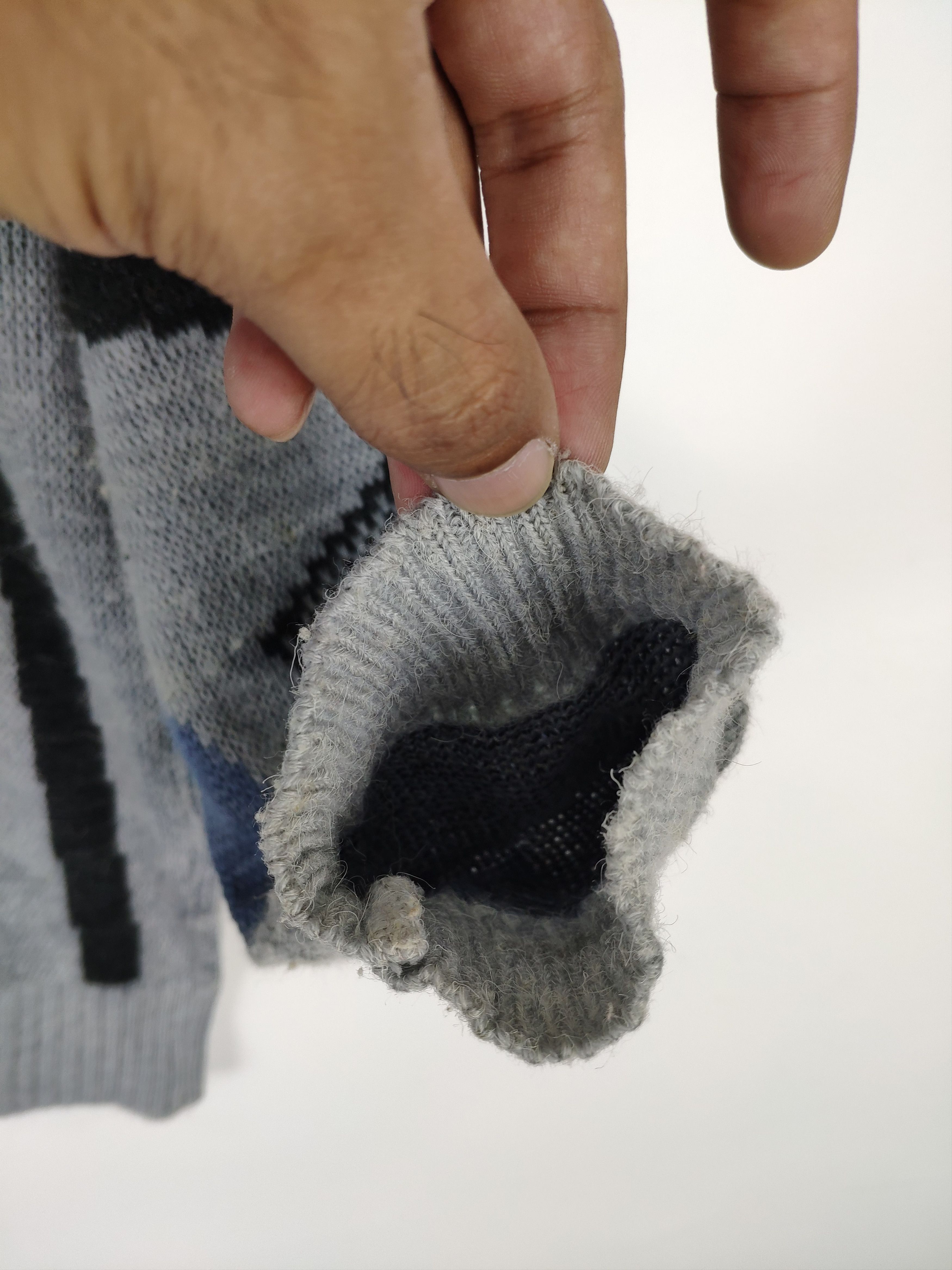 Aran Isles Knitwear × Japanese Brand × Vintage Vintage Wool Knit Sweater Abstract Motif Size US S / EU 44-46 / 1 - 4 Thumbnail