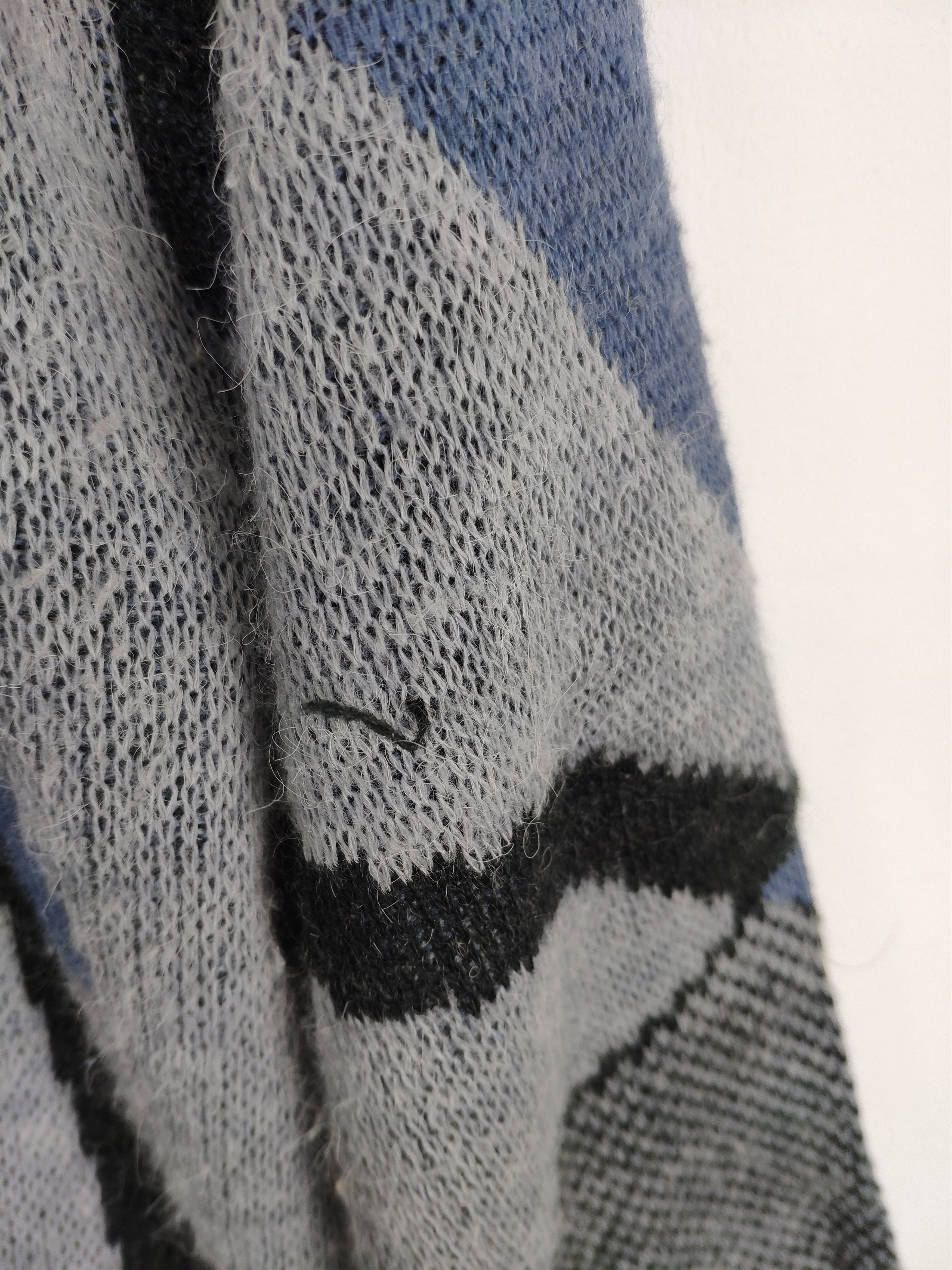 Aran Isles Knitwear × Japanese Brand × Vintage Vintage Wool Knit Sweater Abstract Motif Size US S / EU 44-46 / 1 - 7 Thumbnail