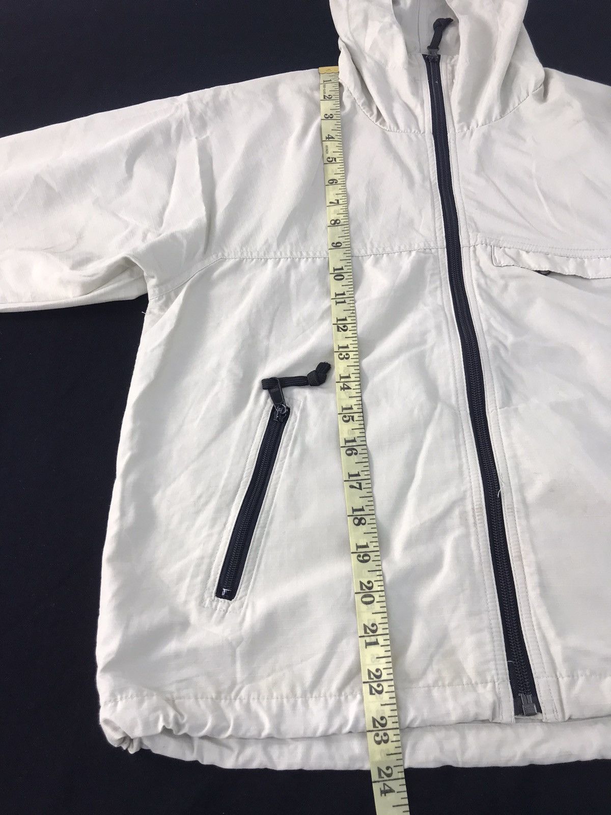 Disney × L.L. Bean L Bean X Mickey Mouse Nylon Windbreaker Jacket K1075j Size US M / EU 48-50 / 2 - 12 Thumbnail