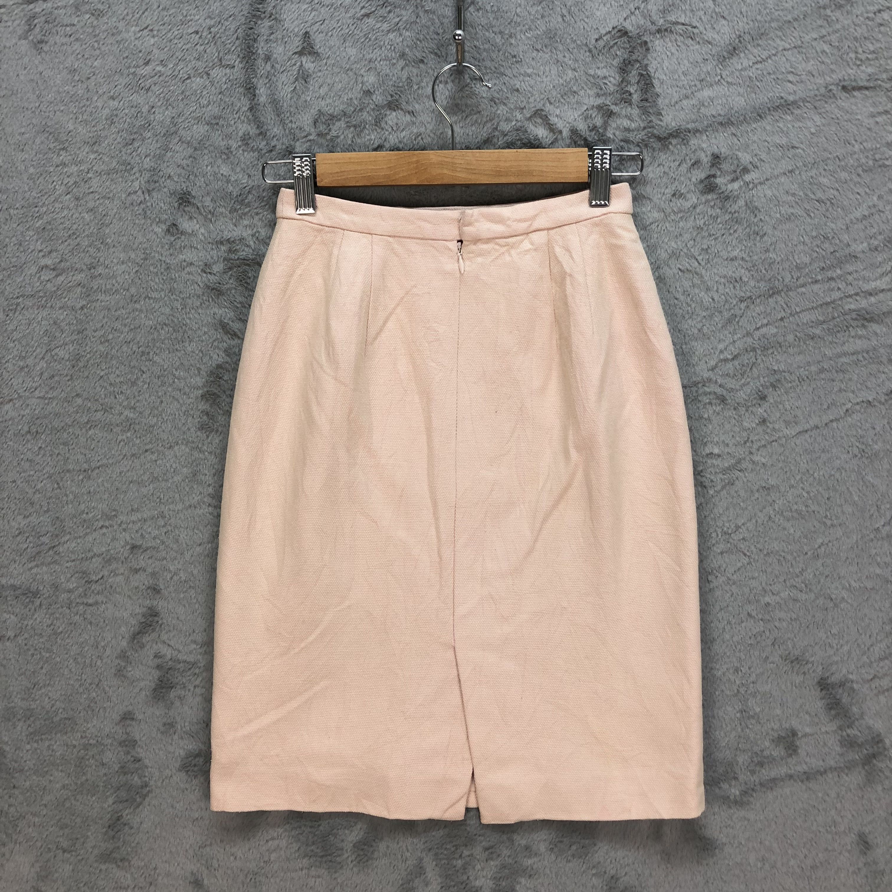 Karl Lagerfeld KARL LEGERFELD PINK MINI SKIRTS #6078-216 Size 24" / US 00 / IT 34 - 9 Thumbnail