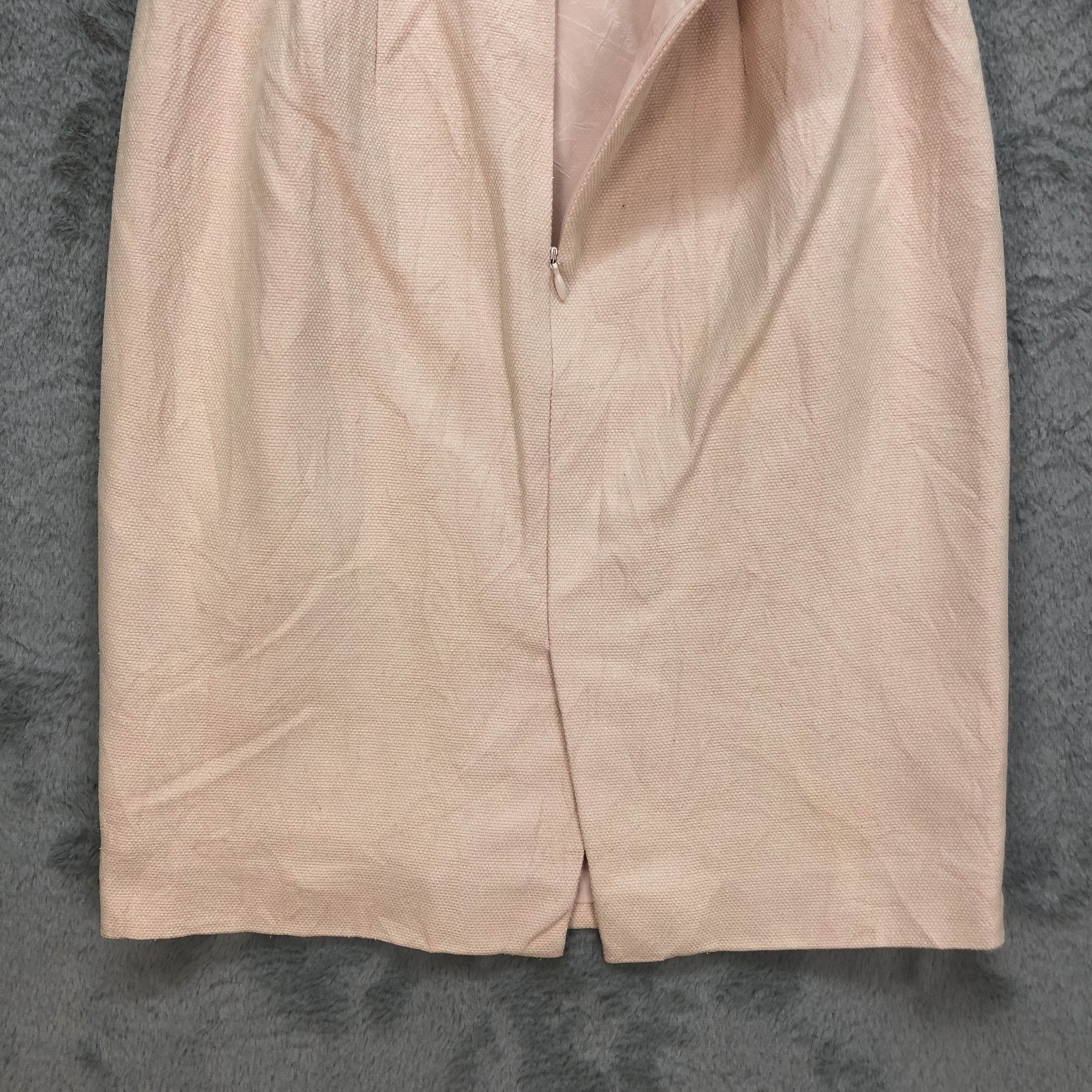 Karl Lagerfeld KARL LEGERFELD PINK MINI SKIRTS #6078-216 Size 24" / US 00 / IT 34 - 11 Thumbnail