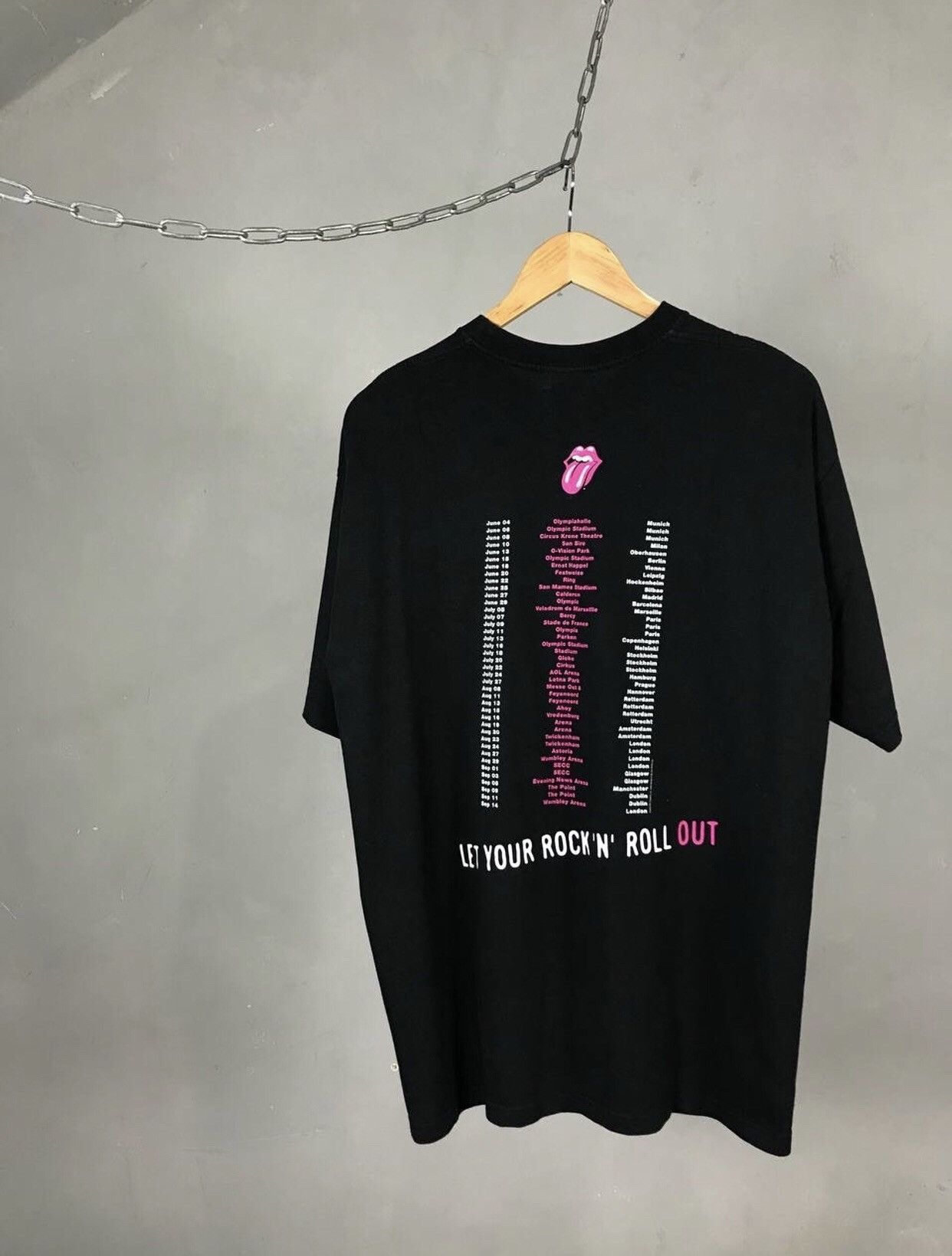 The Rolling Stones The Rolling Stones 2002 Vintage Rock Band Tour Tee Size US XL / EU 56 / 4 - 2 Thumbnail