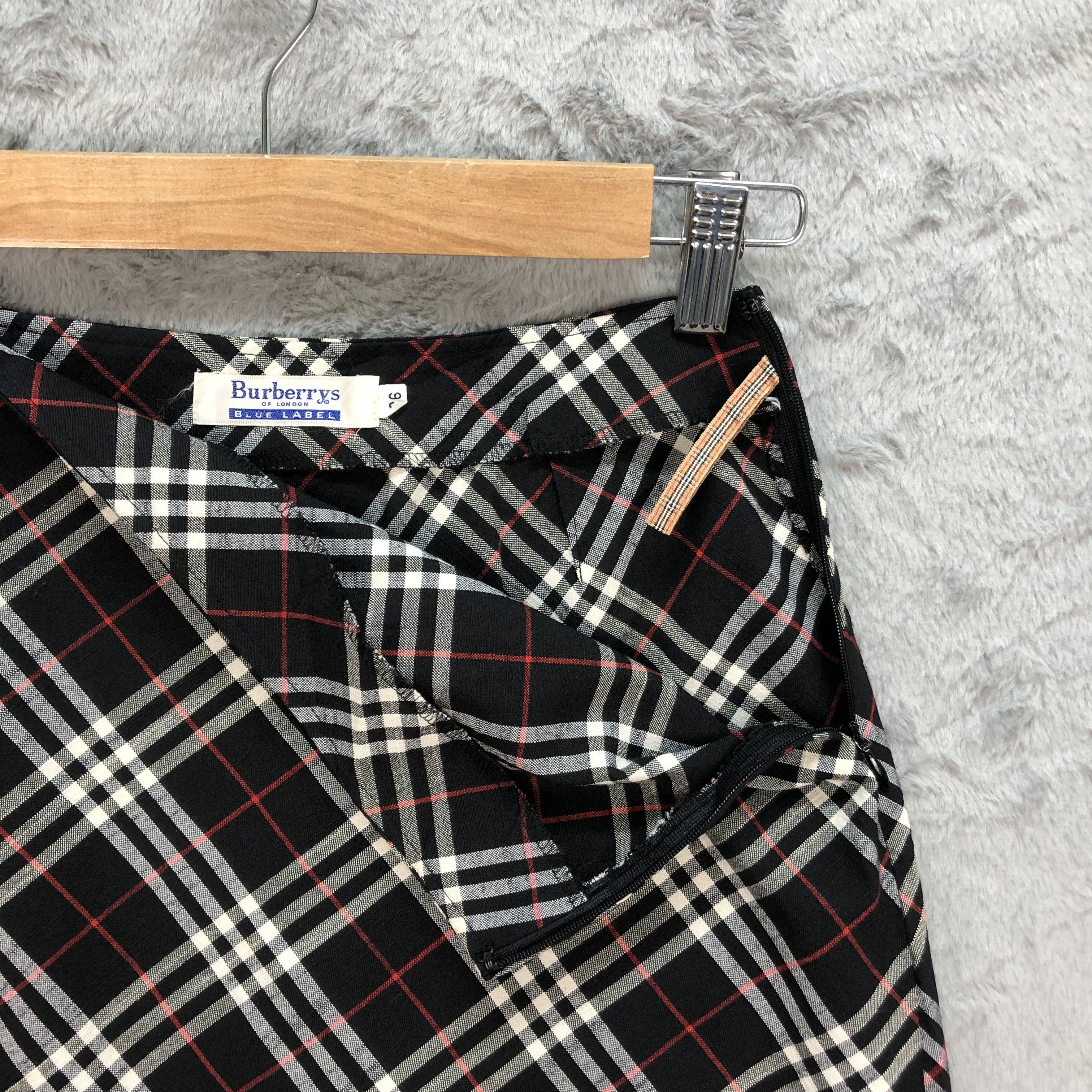 Burberry BURBERRY LONDON BLUE LABEL MINI SKIRTS #6077-216 Size 26" / US 2 / IT 38 - 3 Thumbnail