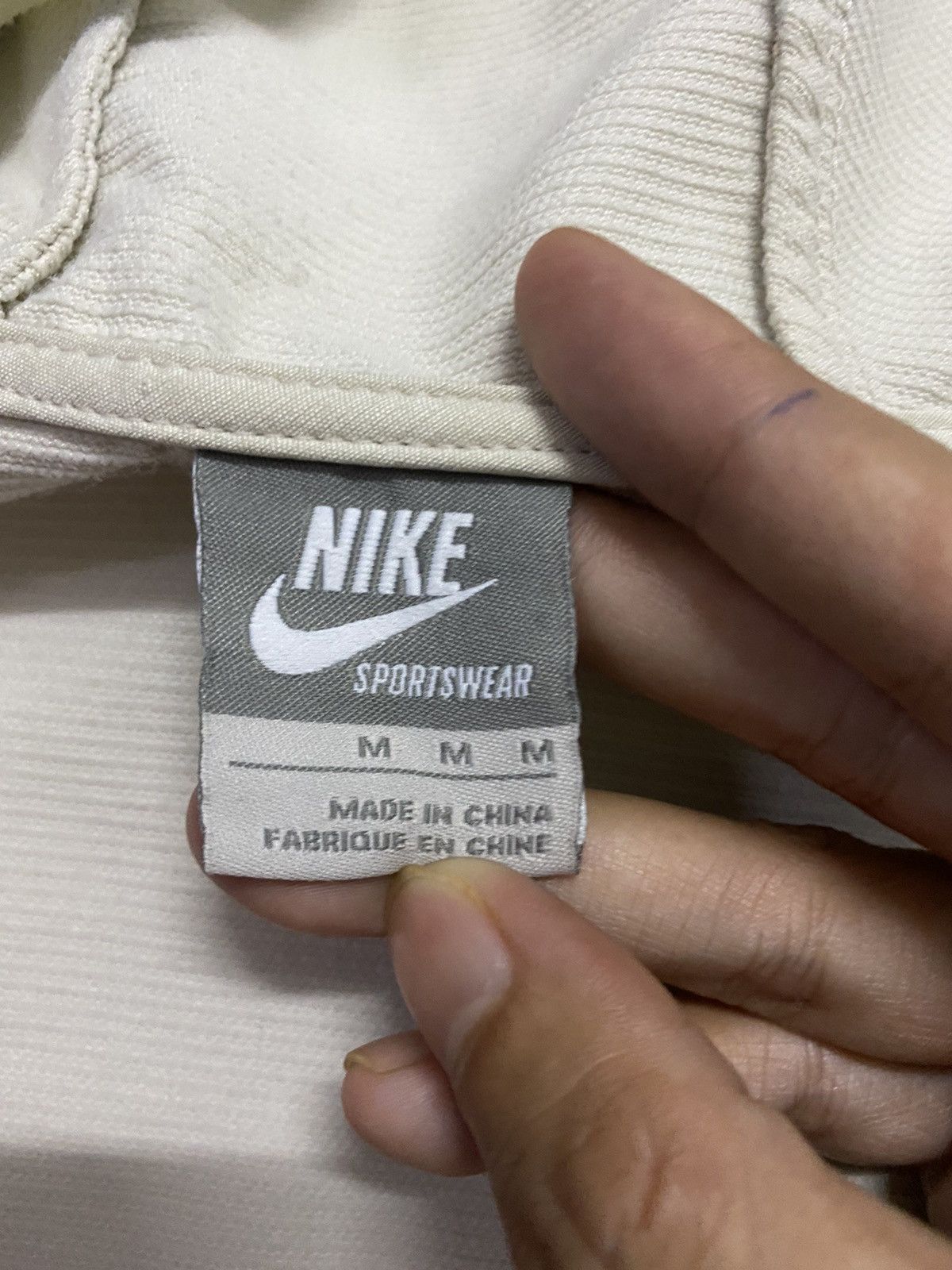Nike Vintage Nike Sportwear Hoodie Size US M / EU 48-50 / 2 - 14 Thumbnail