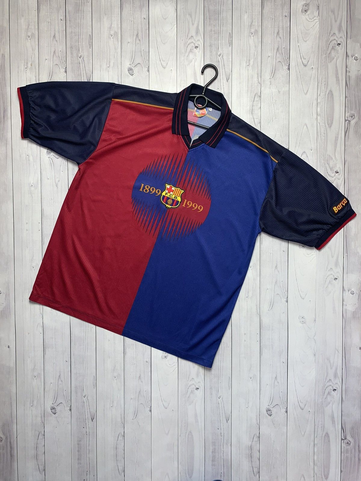 Vintage Vintage Barcelona soccer jersey 11 Rivaldo size XXL Size US XXL / EU 58 / 5 - 2 Thumbnail