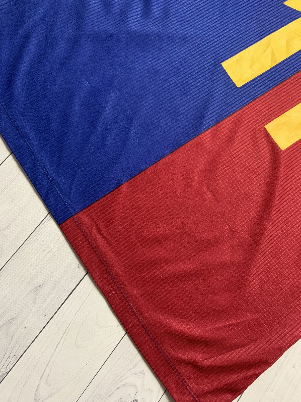 Vintage Vintage Barcelona soccer jersey 11 Rivaldo size XXL Size US XXL / EU 58 / 5 - 9 Thumbnail
