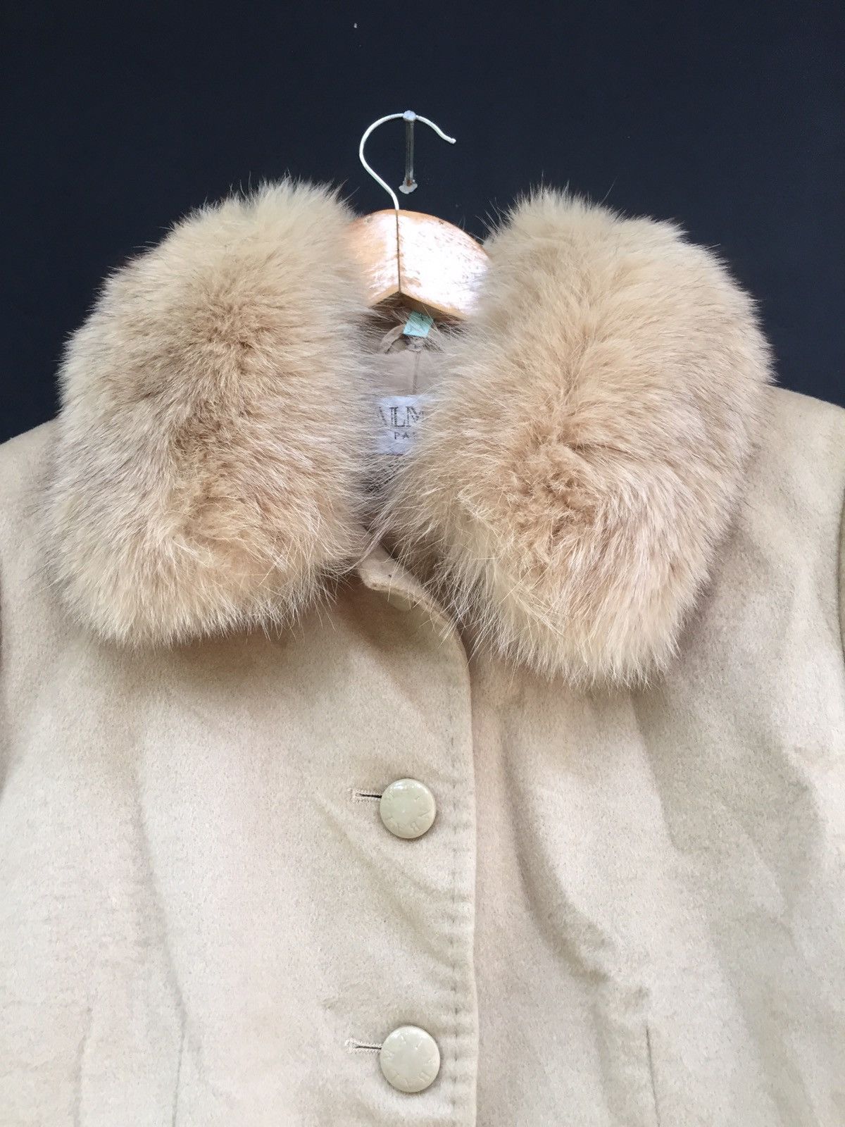 Balmain BALMAIN PARIS BUTTON DOWN DETACHABLE FUR(WOMEN) Size US M / EU 48-50 / 2 - 4 Thumbnail