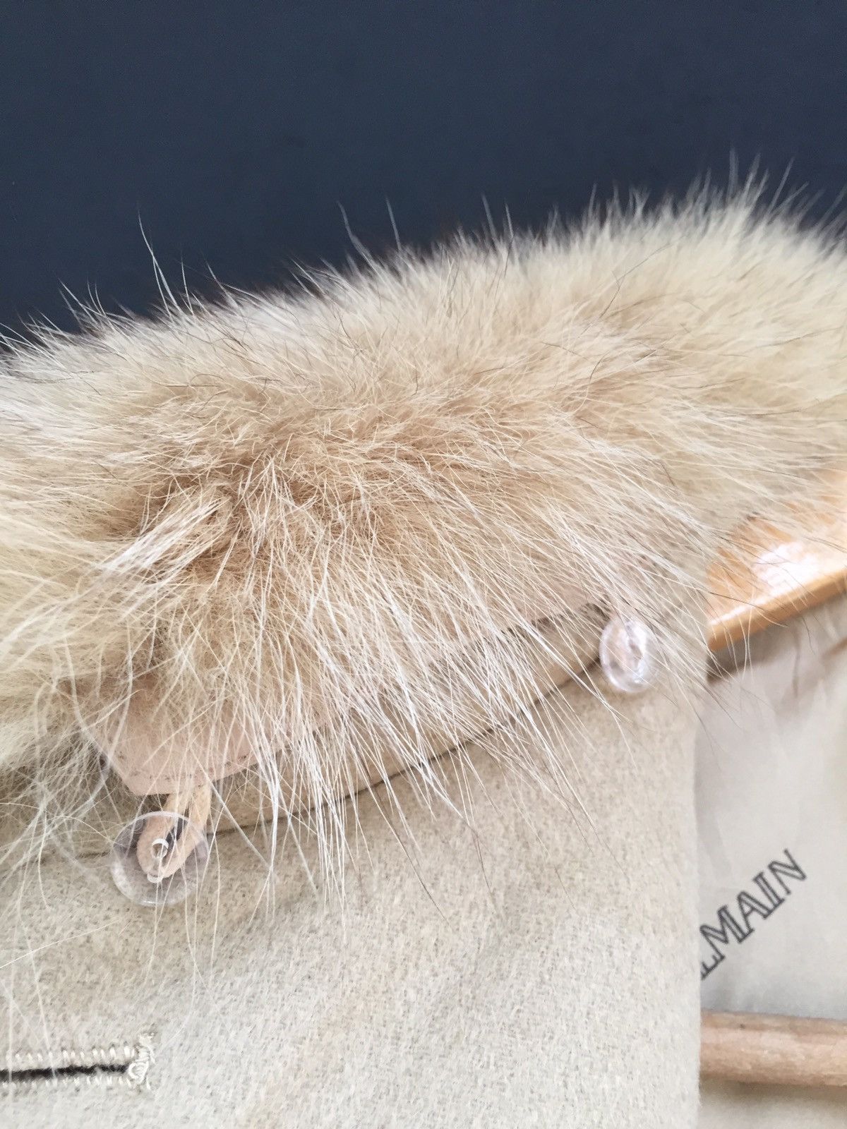 Balmain BALMAIN PARIS BUTTON DOWN DETACHABLE FUR(WOMEN) Size US M / EU 48-50 / 2 - 8 Thumbnail