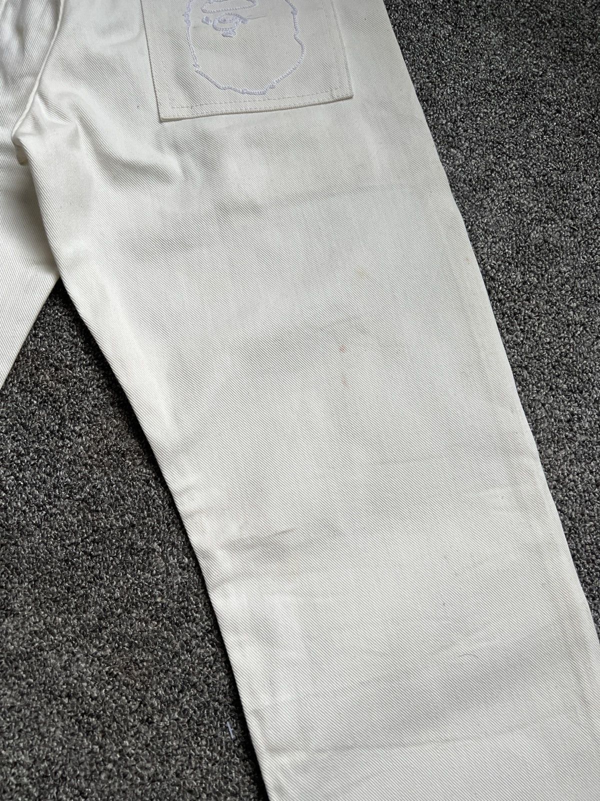 Bape Vintage 90s Bape White Denim Jeans Size US 28 / EU 44 - 13 Thumbnail