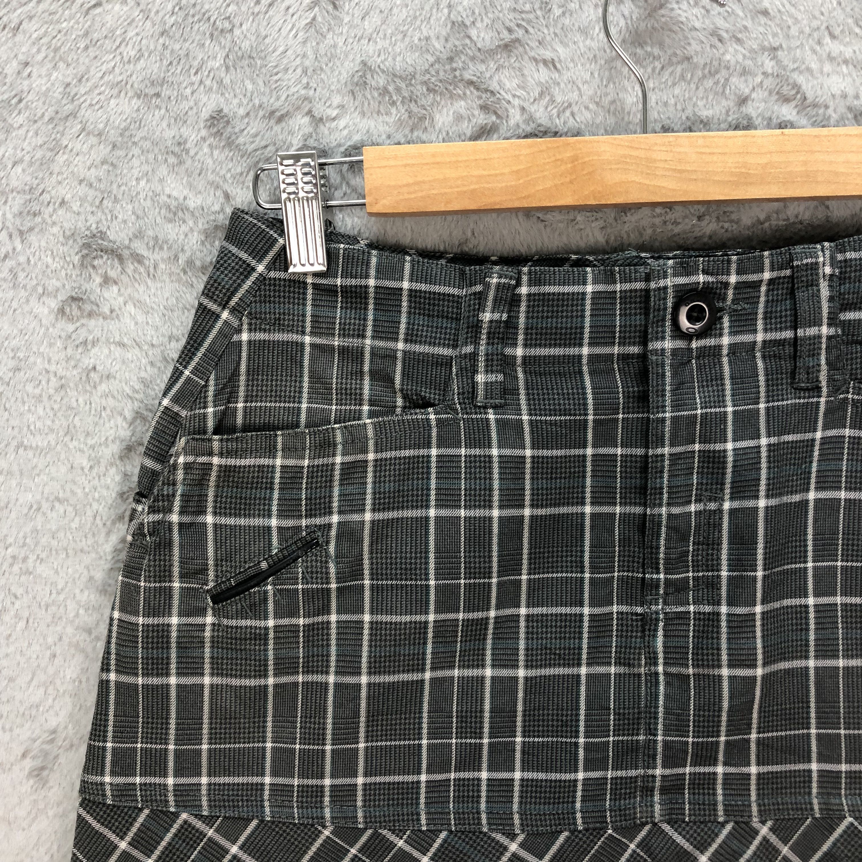 Oakley OAKLEY PLAID / CHECKED MINI SKIRTS #6076-216 Size 29" - 3 Thumbnail