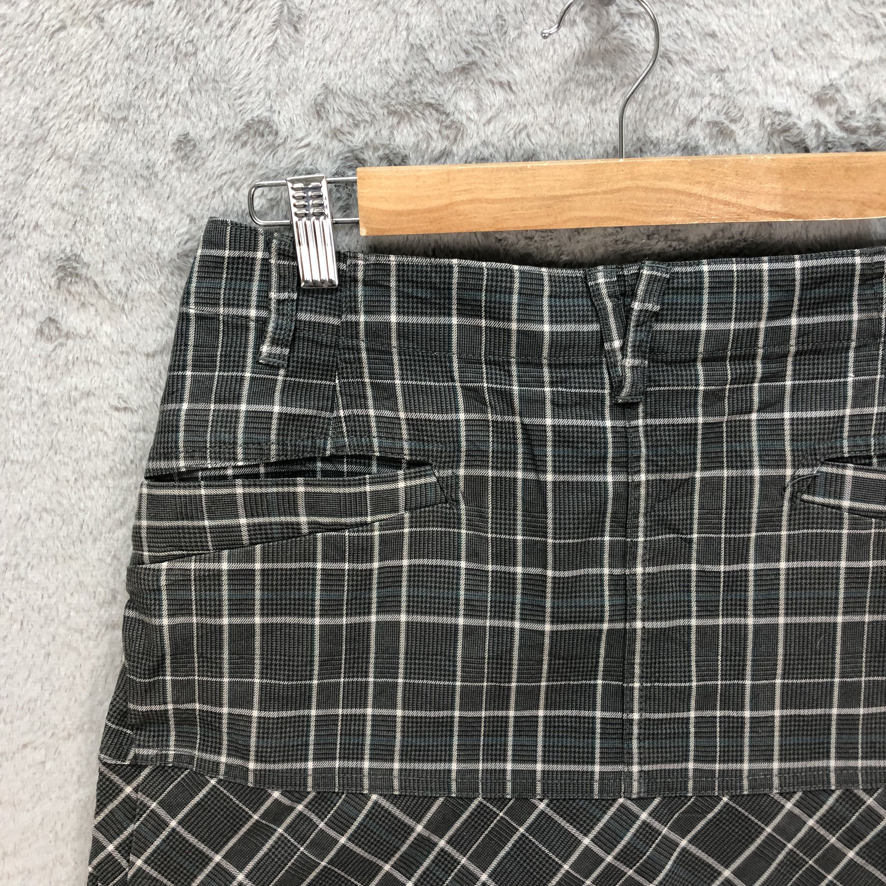 Oakley OAKLEY PLAID / CHECKED MINI SKIRTS #6076-216 Size 29" - 14 Thumbnail