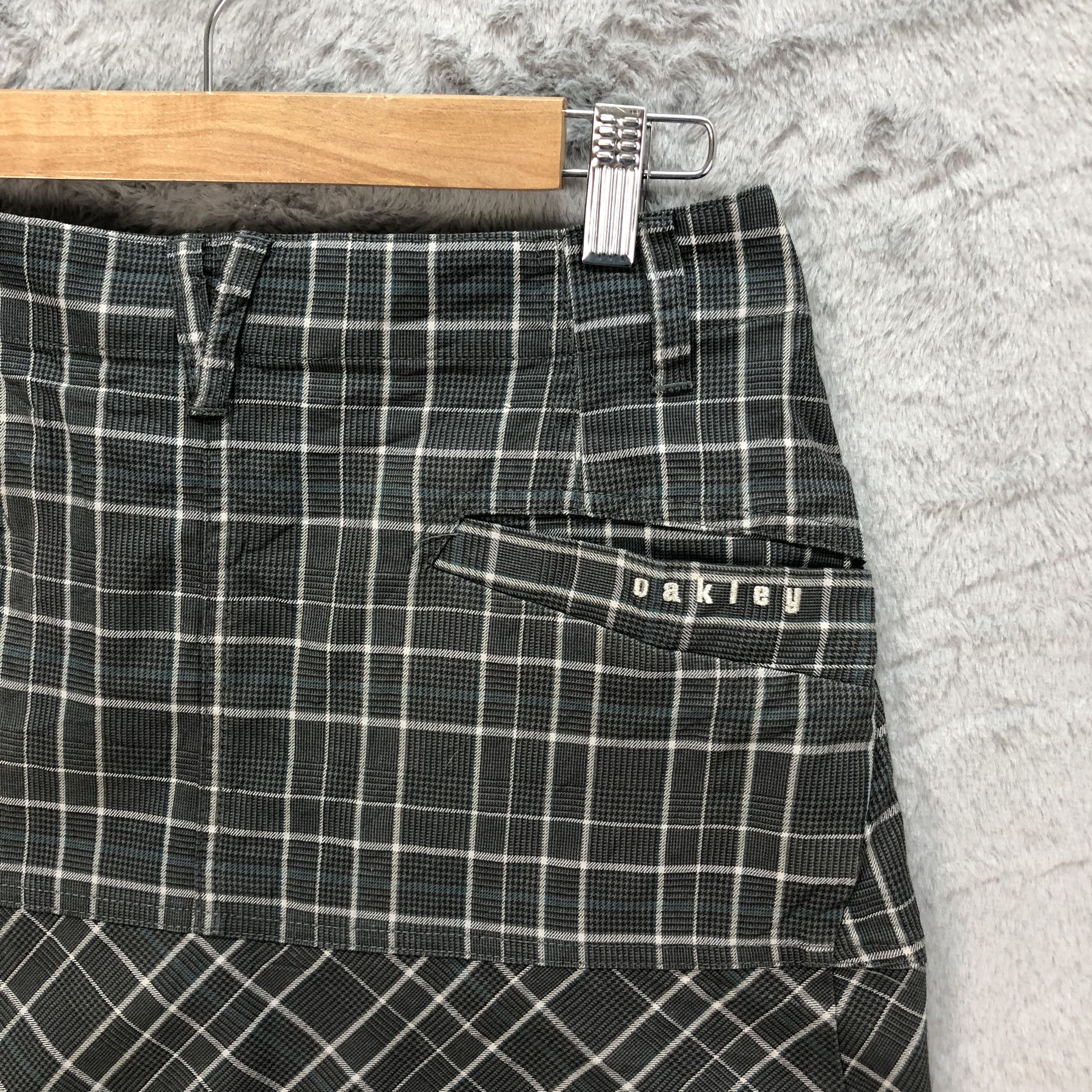 Oakley OAKLEY PLAID / CHECKED MINI SKIRTS #6076-216 Size 29" - 15 Thumbnail