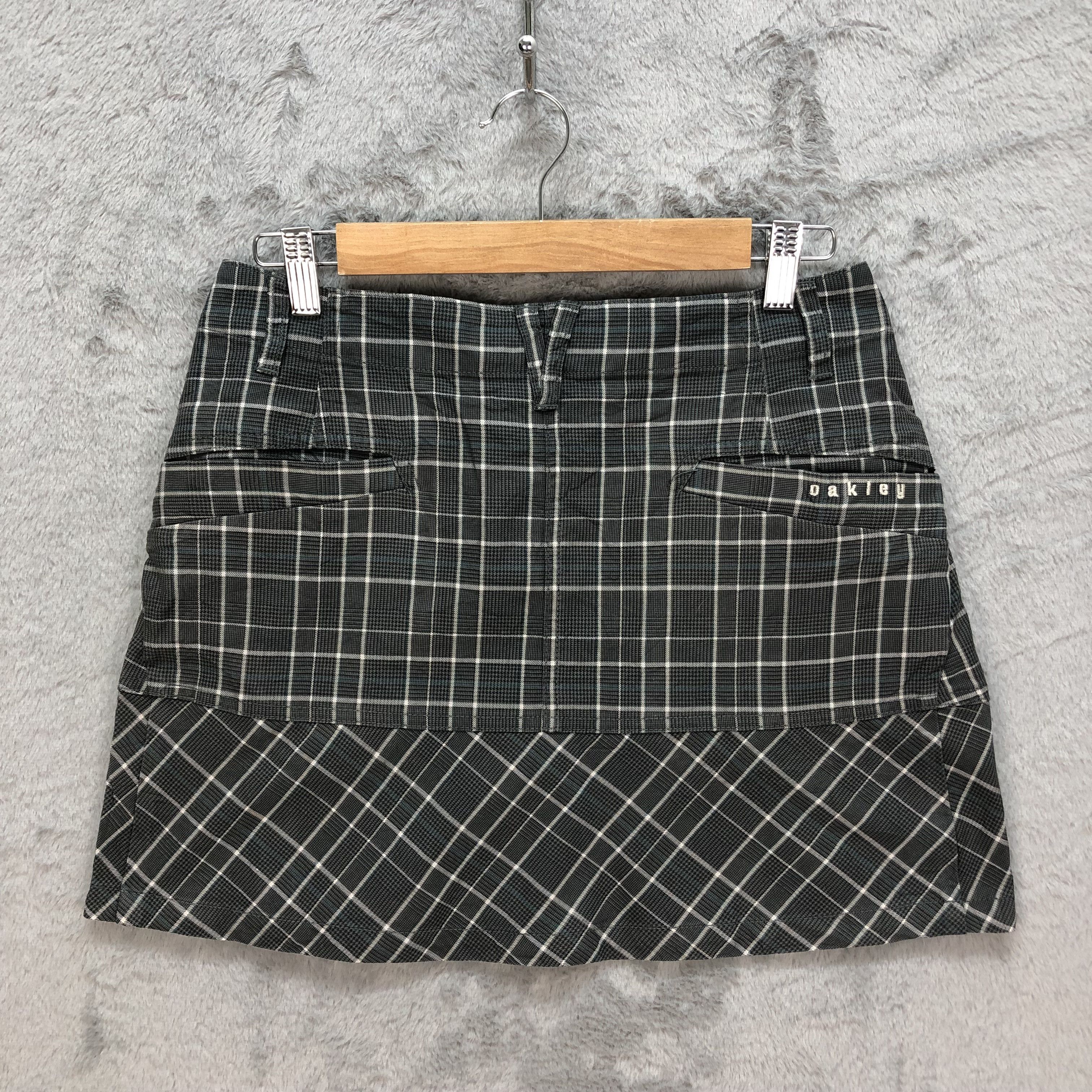 Oakley OAKLEY PLAID / CHECKED MINI SKIRTS #6076-216 Size 29" - 13 Thumbnail