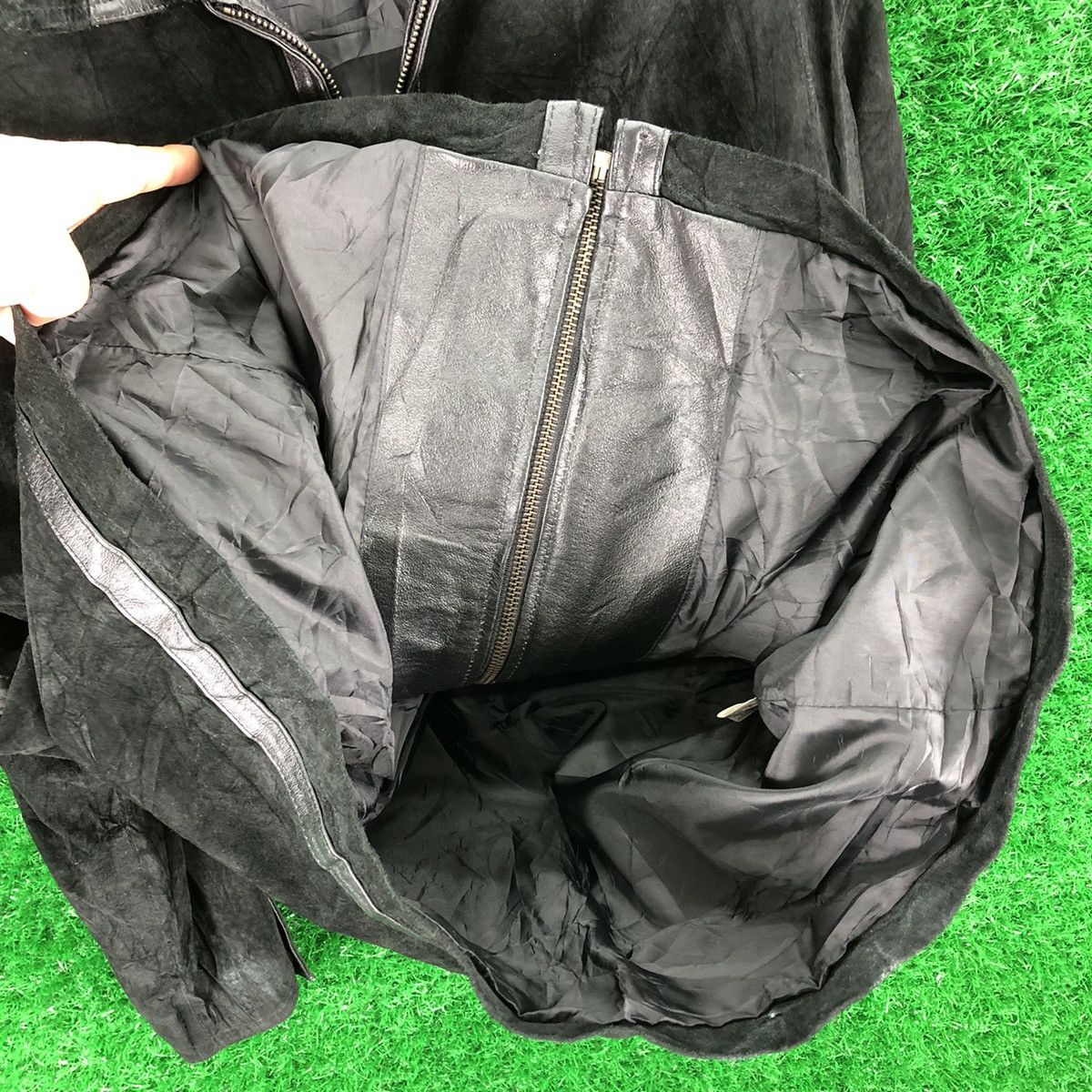 Vintage Vintage Pierucci Italian Made Suede Leather Ziper Jacket Size US XL / EU 56 / 4 - 10 Thumbnail