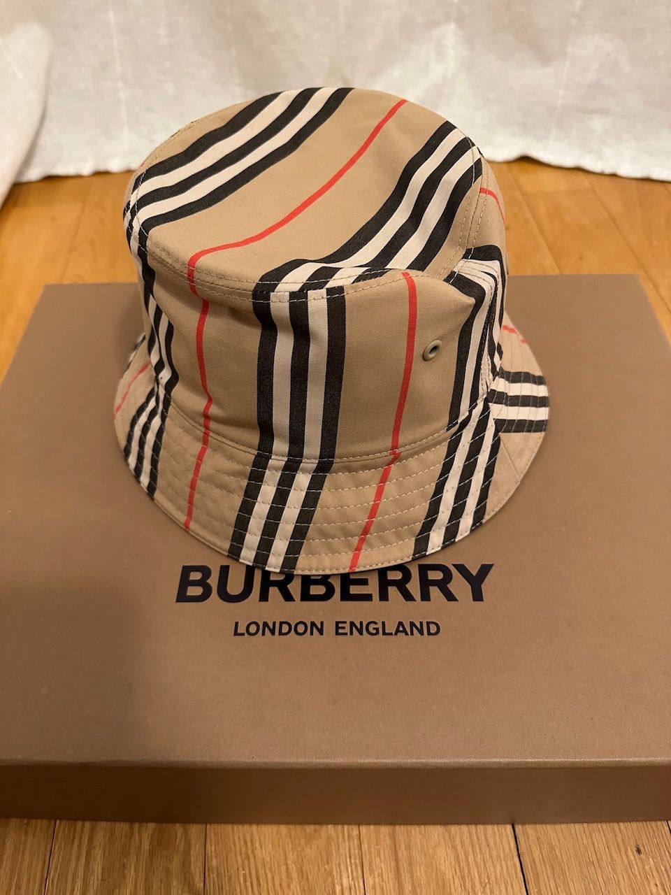 Burberry Burberry Reversible Icon Stripe Cotton Bucket Hat Grailed