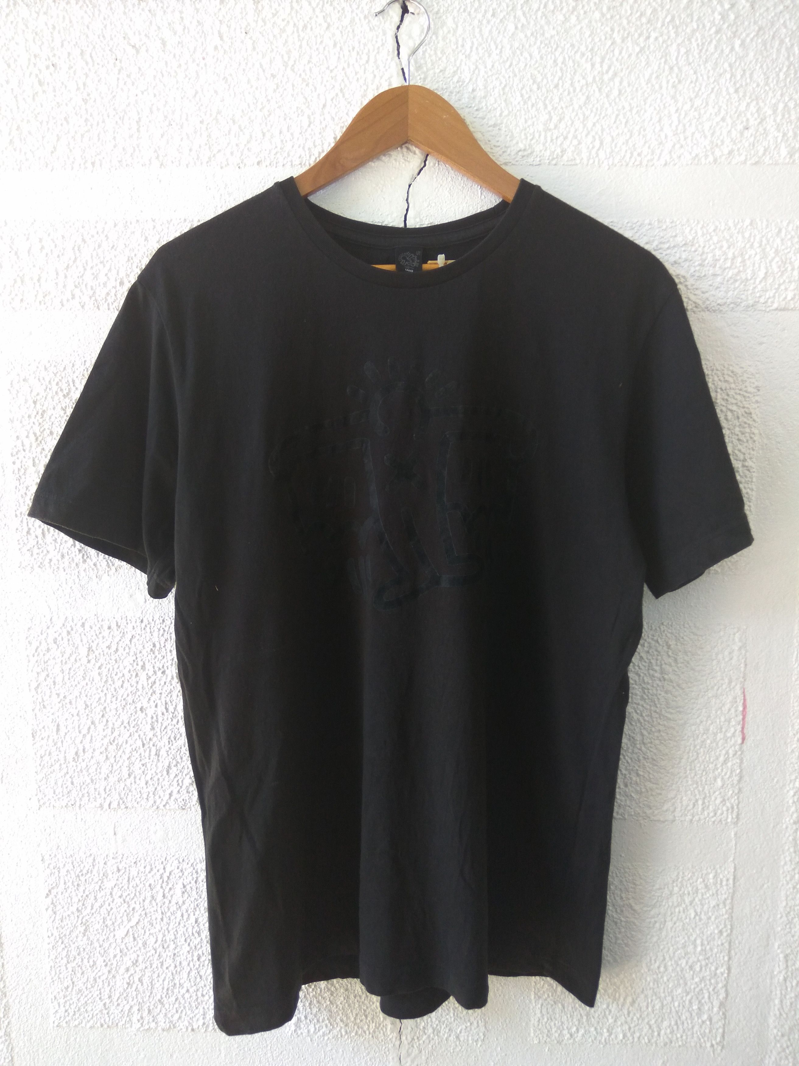 Keith Haring × Uniqlo Vintage Keith Haring pop art design tshirt Size US L / EU 52-54 / 3 - 1 Thumbnail