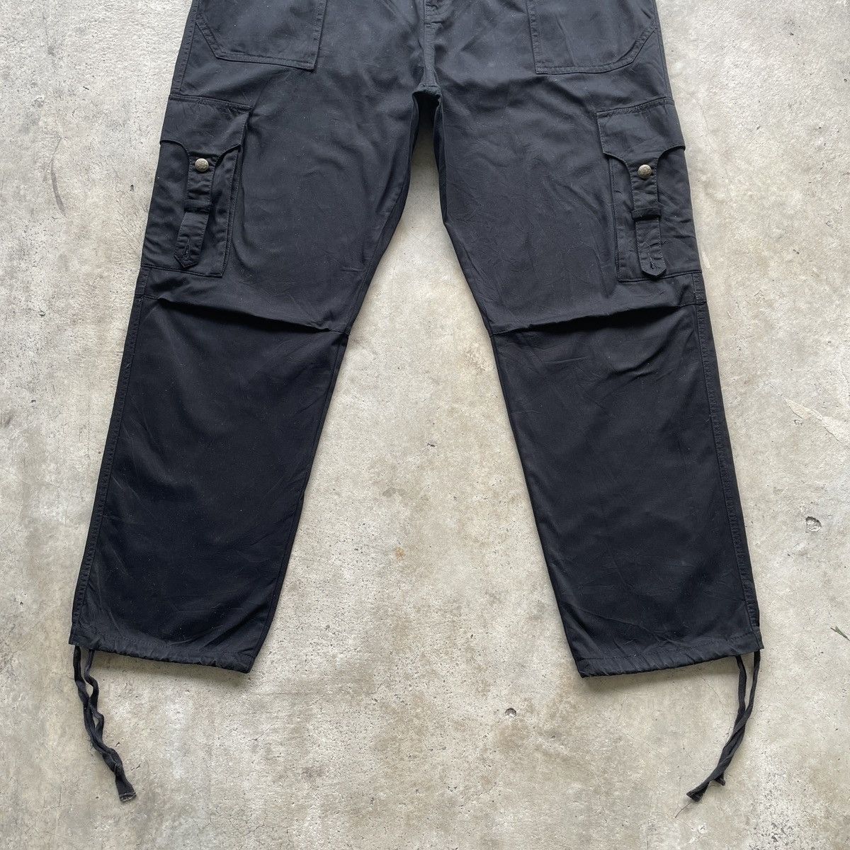 Japanese Brand W44🔥 Vintage Japanese Black Cargo Pants PARACHUTE Rare Size US 44 / EU 60 - 4 Thumbnail