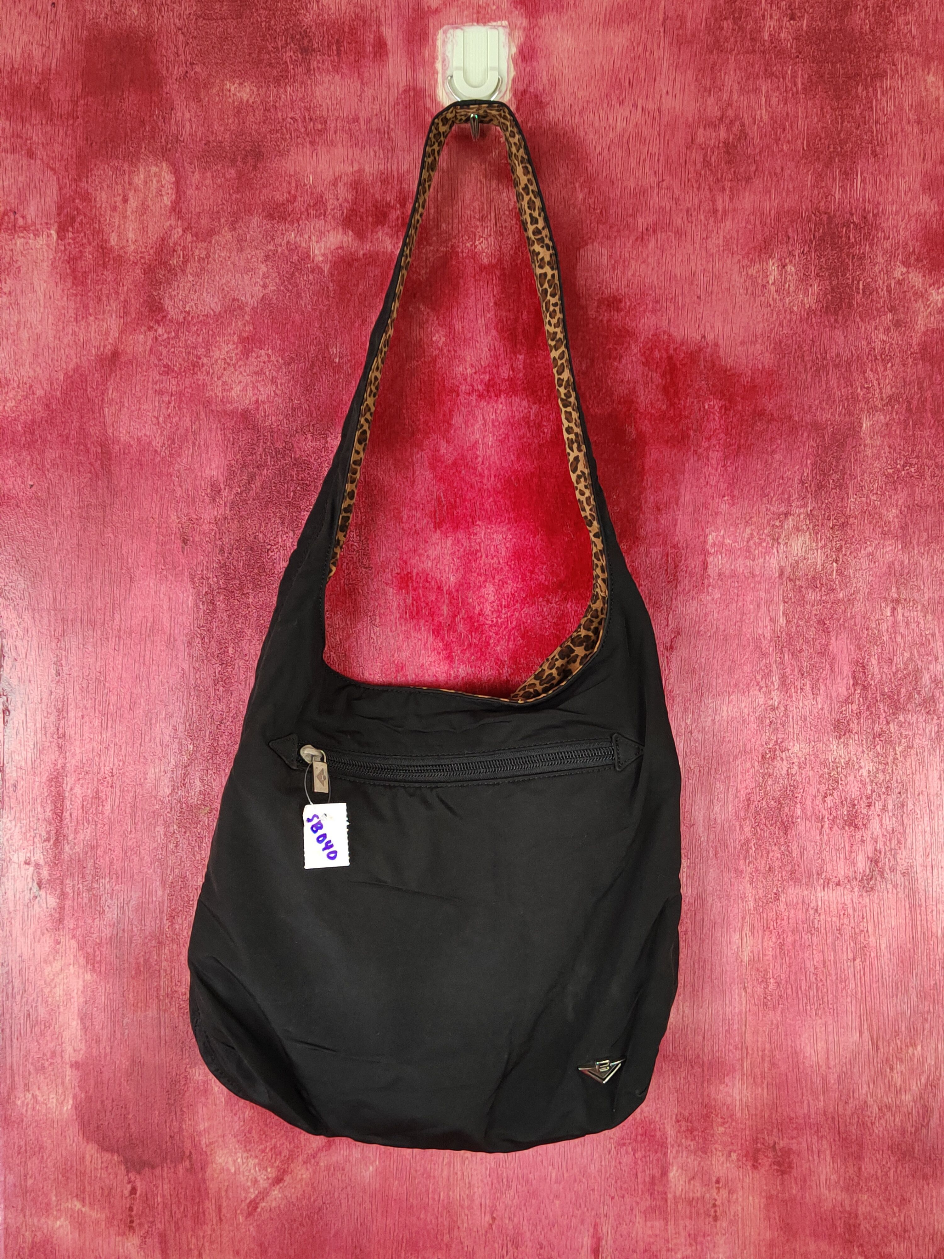 Bottega Veneta Bottega Veneta reversible Black leopard Bag #SB040DLL Size ONE SIZE - 1 Thumbnail